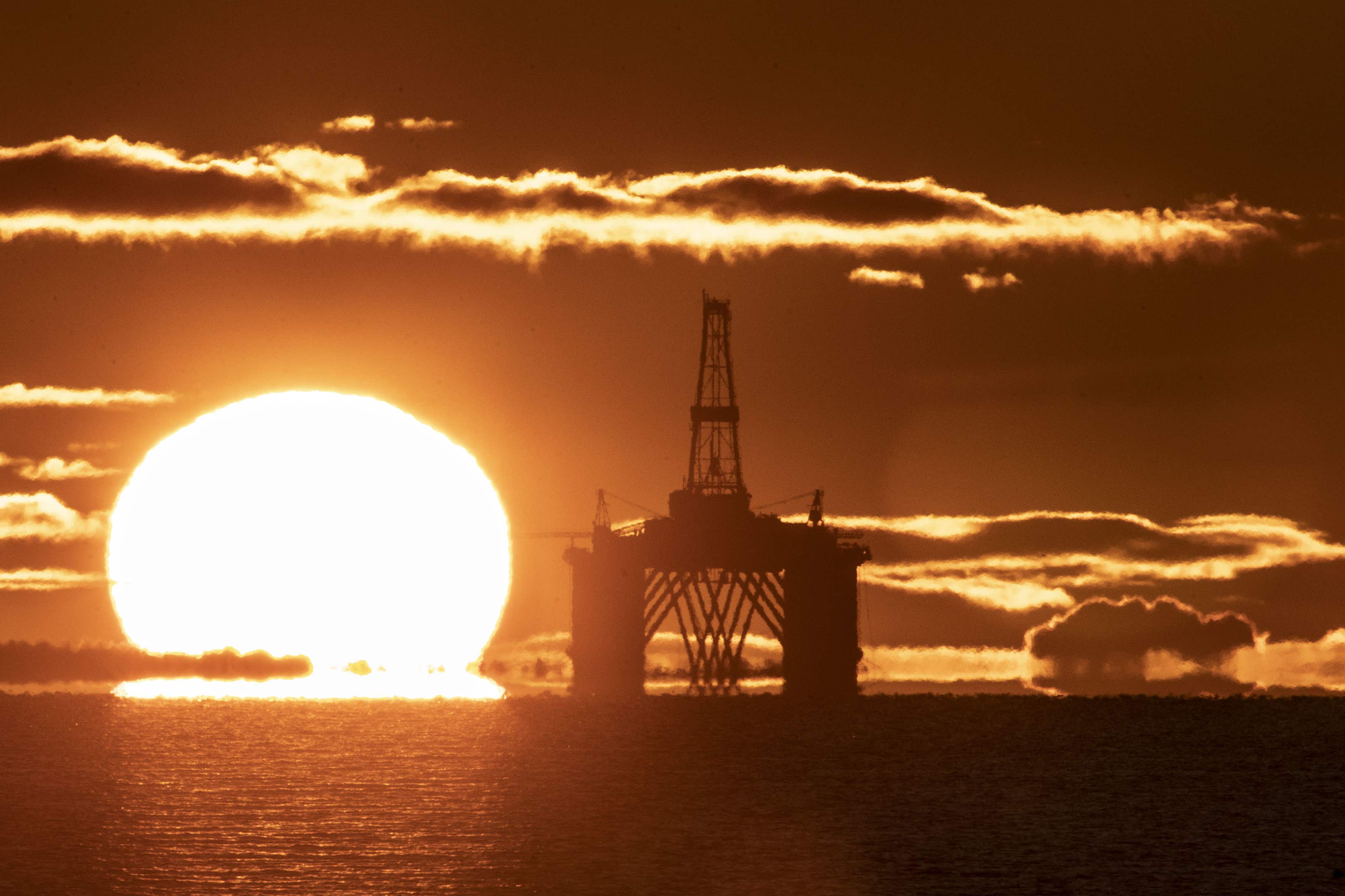 North Sea oil price rises to record high amid tension over ceasefire
