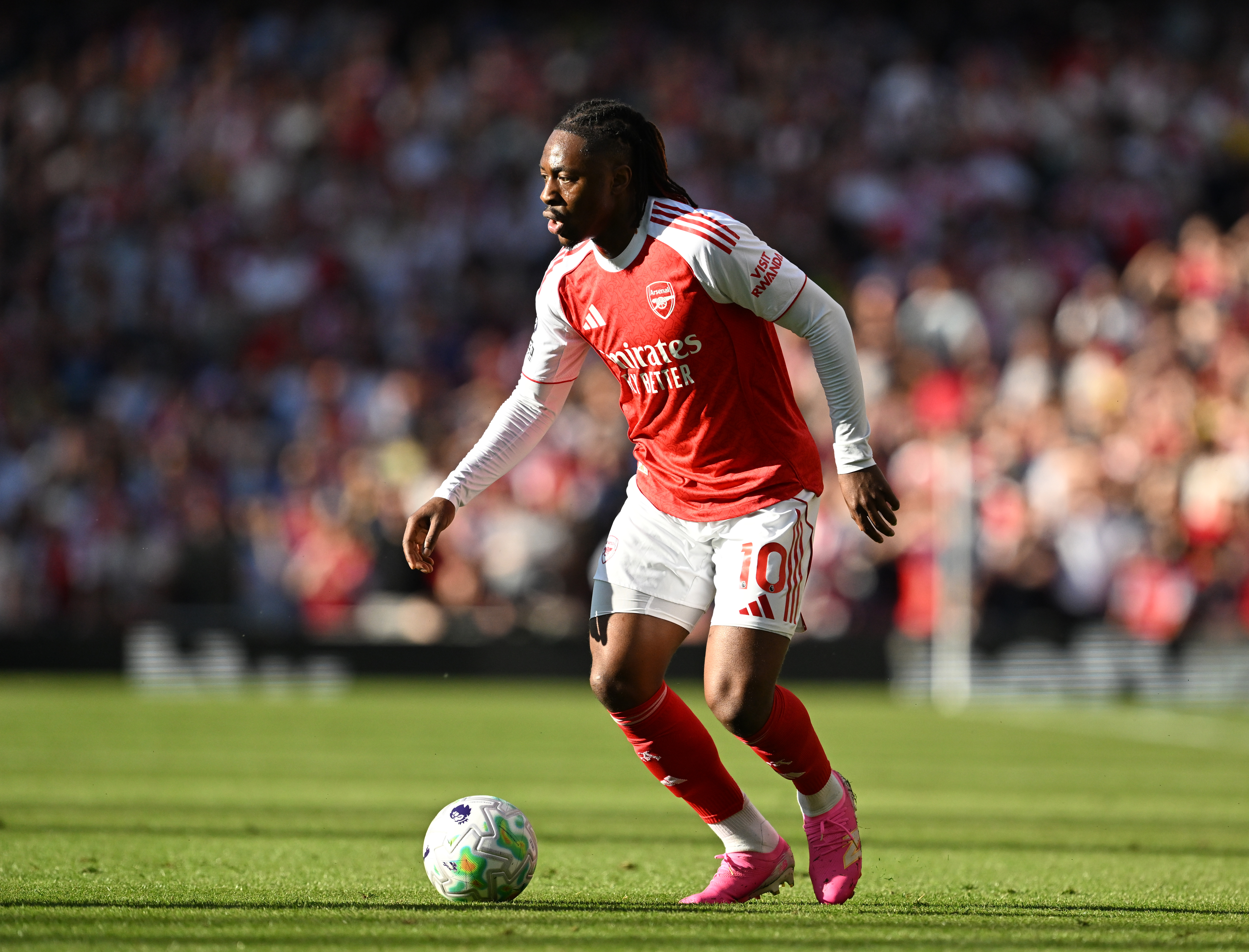 Arsenal star reveals injury update before Champions League semi-final