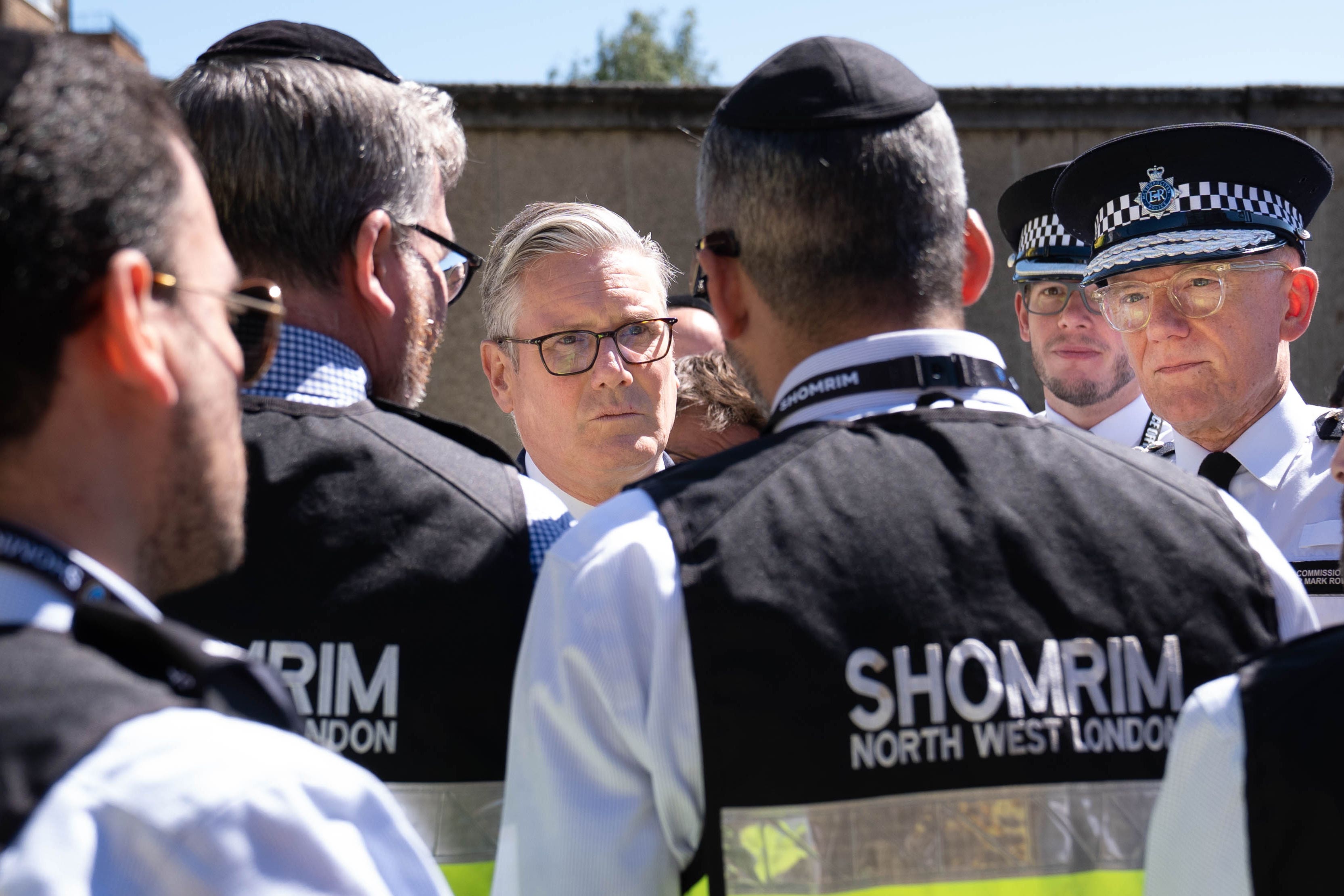 Met considers ban on pro-Palestine marches as Rowley and Polanski clash
