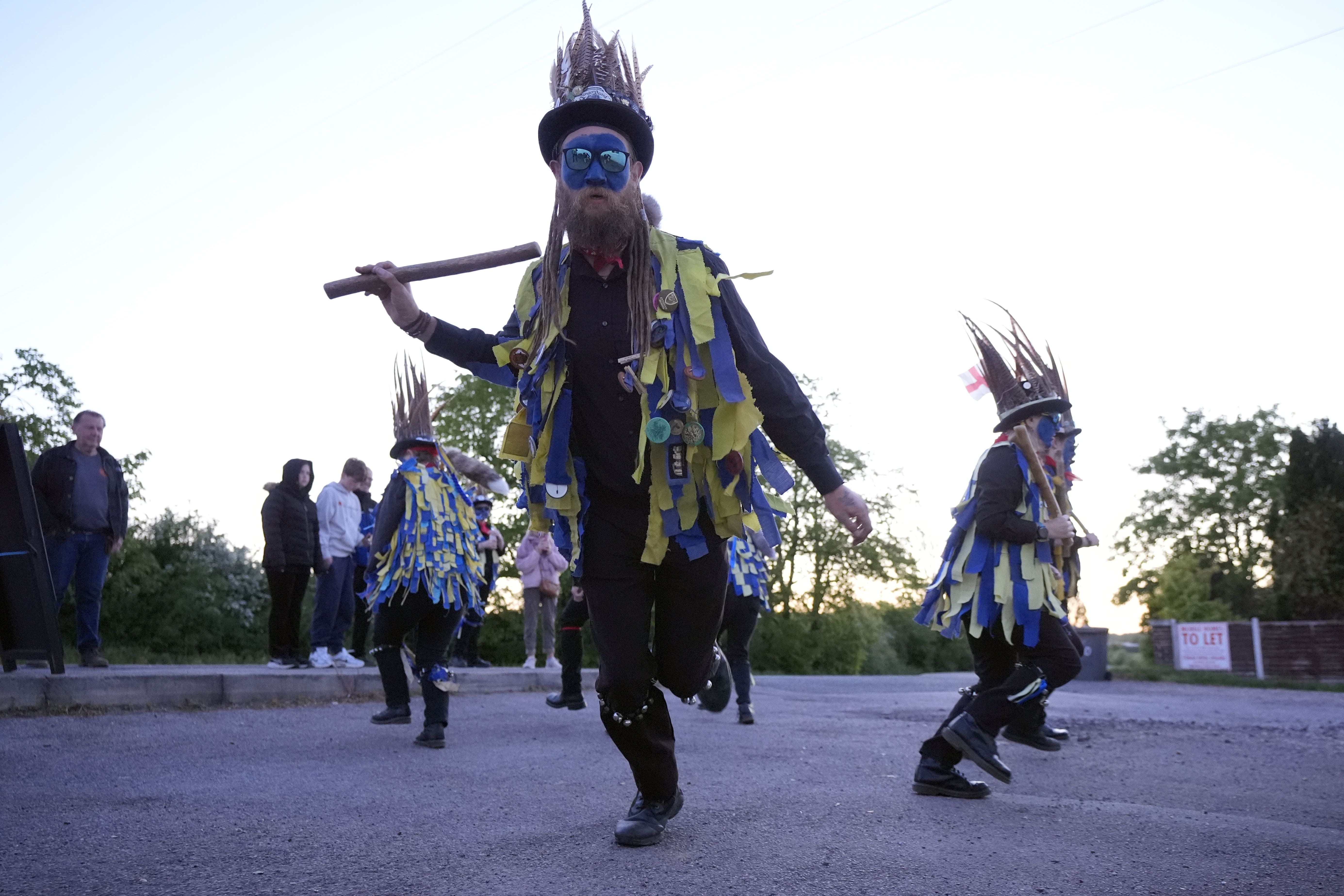 In Pictures: Sun comes out for May Day ahead of bank holiday weekend