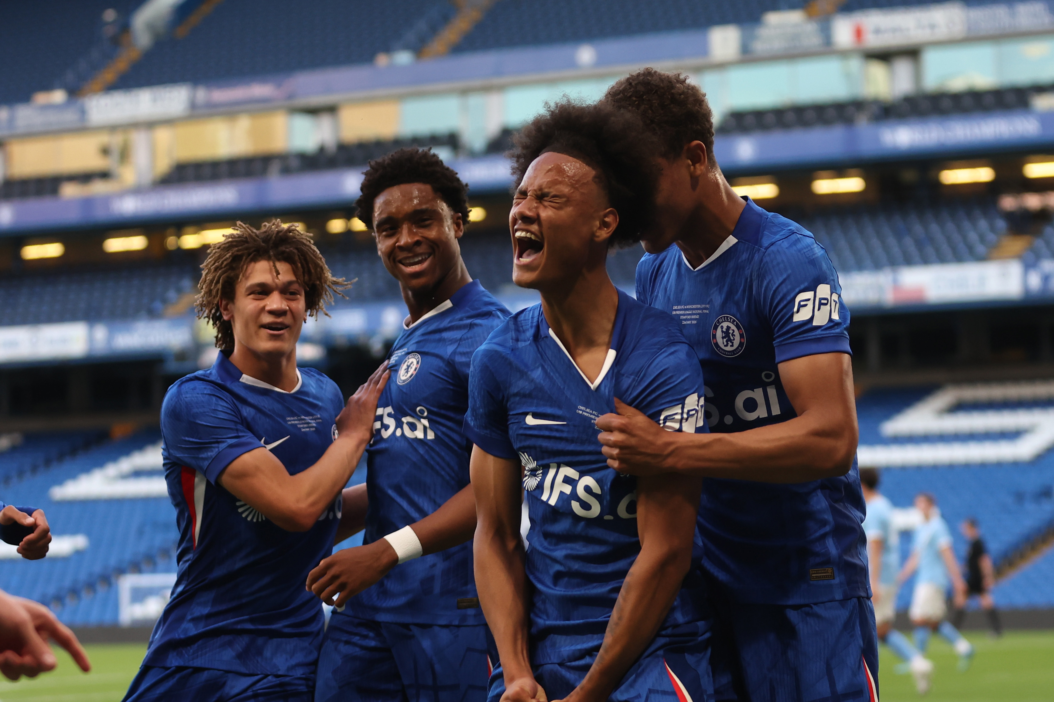 Five-star Chelsea rout Man City to secure U18 Premier League title