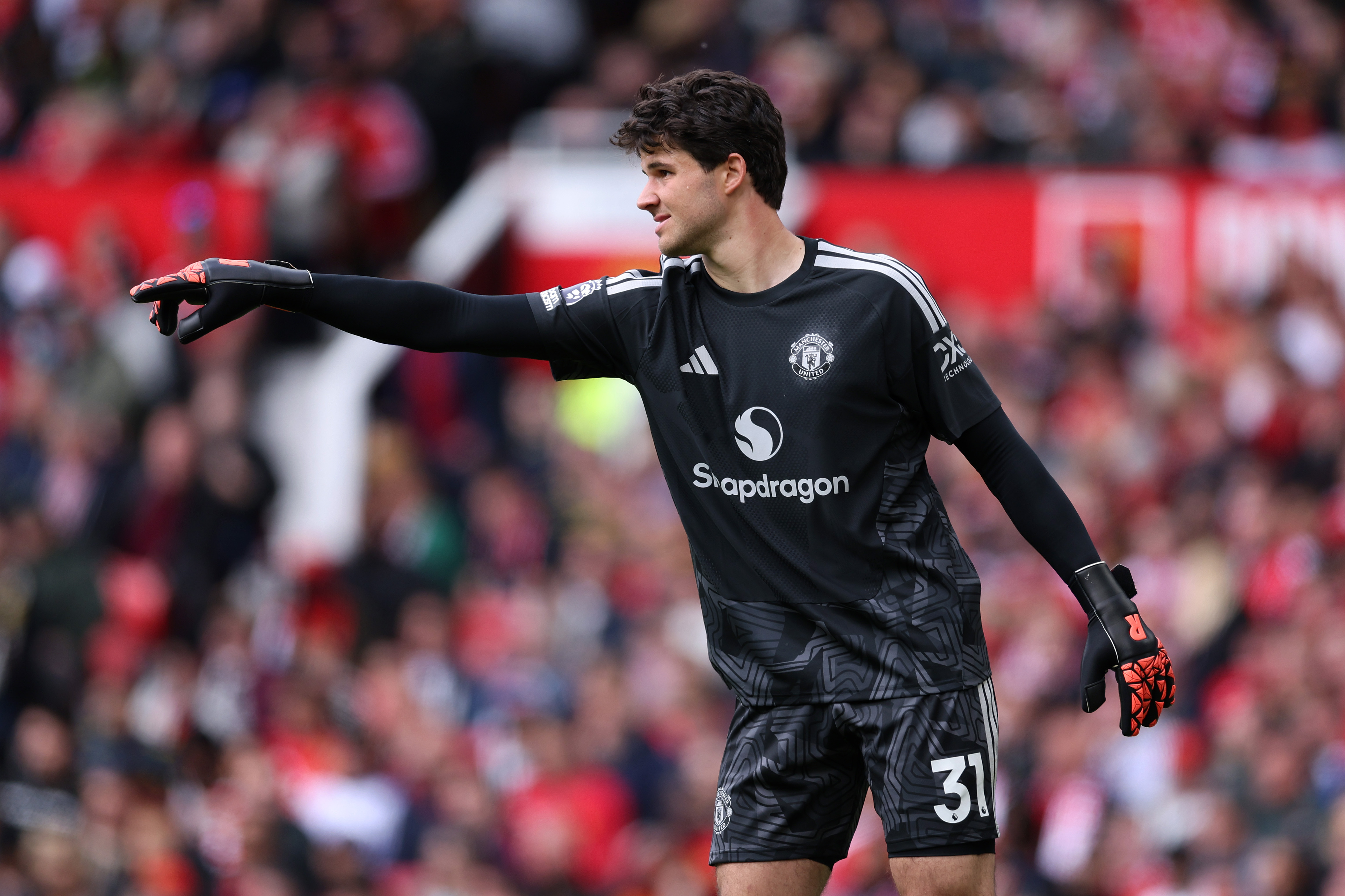 Man Utd beat Arsenal and Chelsea to ANOTHER end of season award