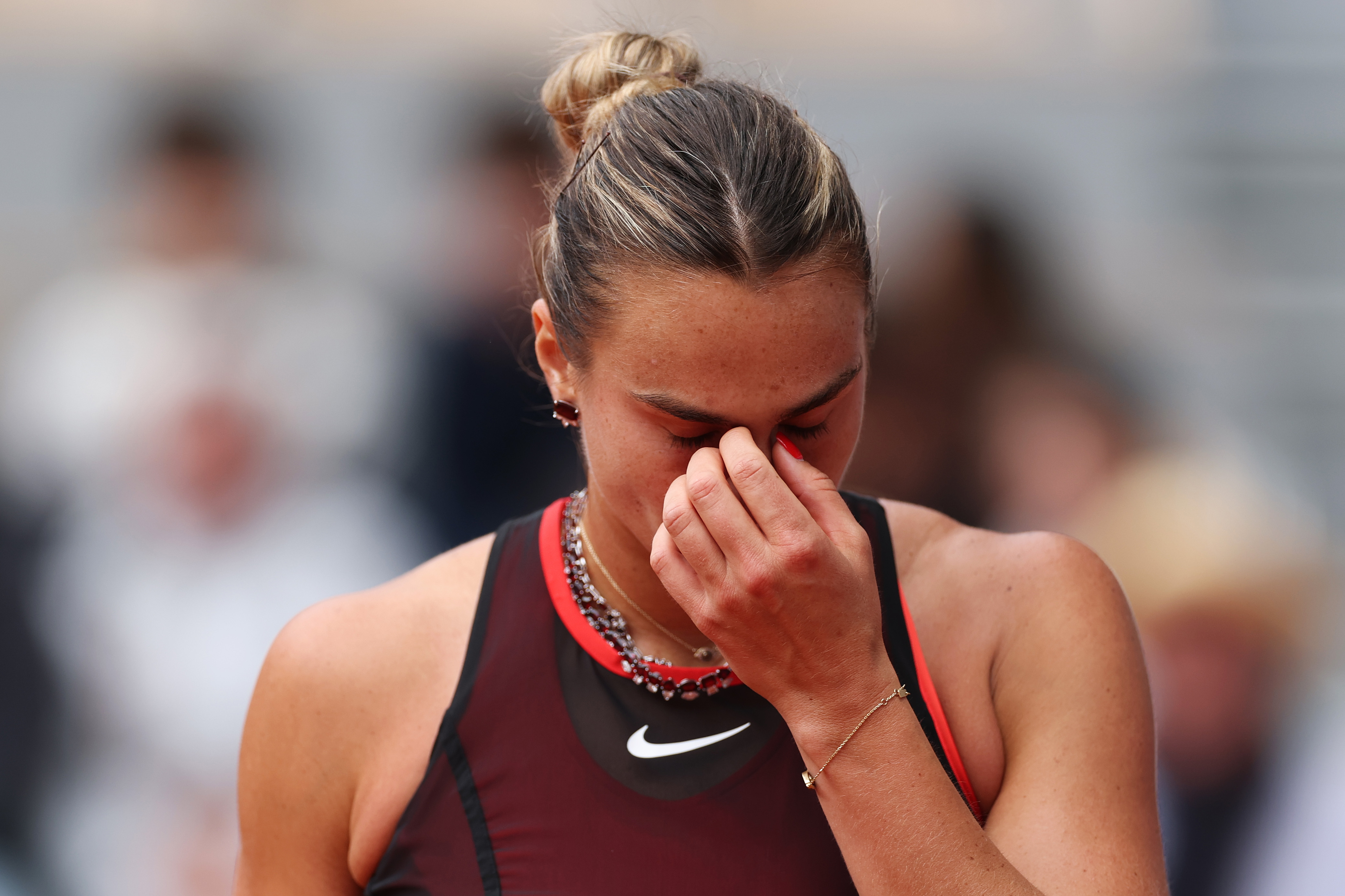 Sabalenka stunned by Shnaider in French Open quarter-finals