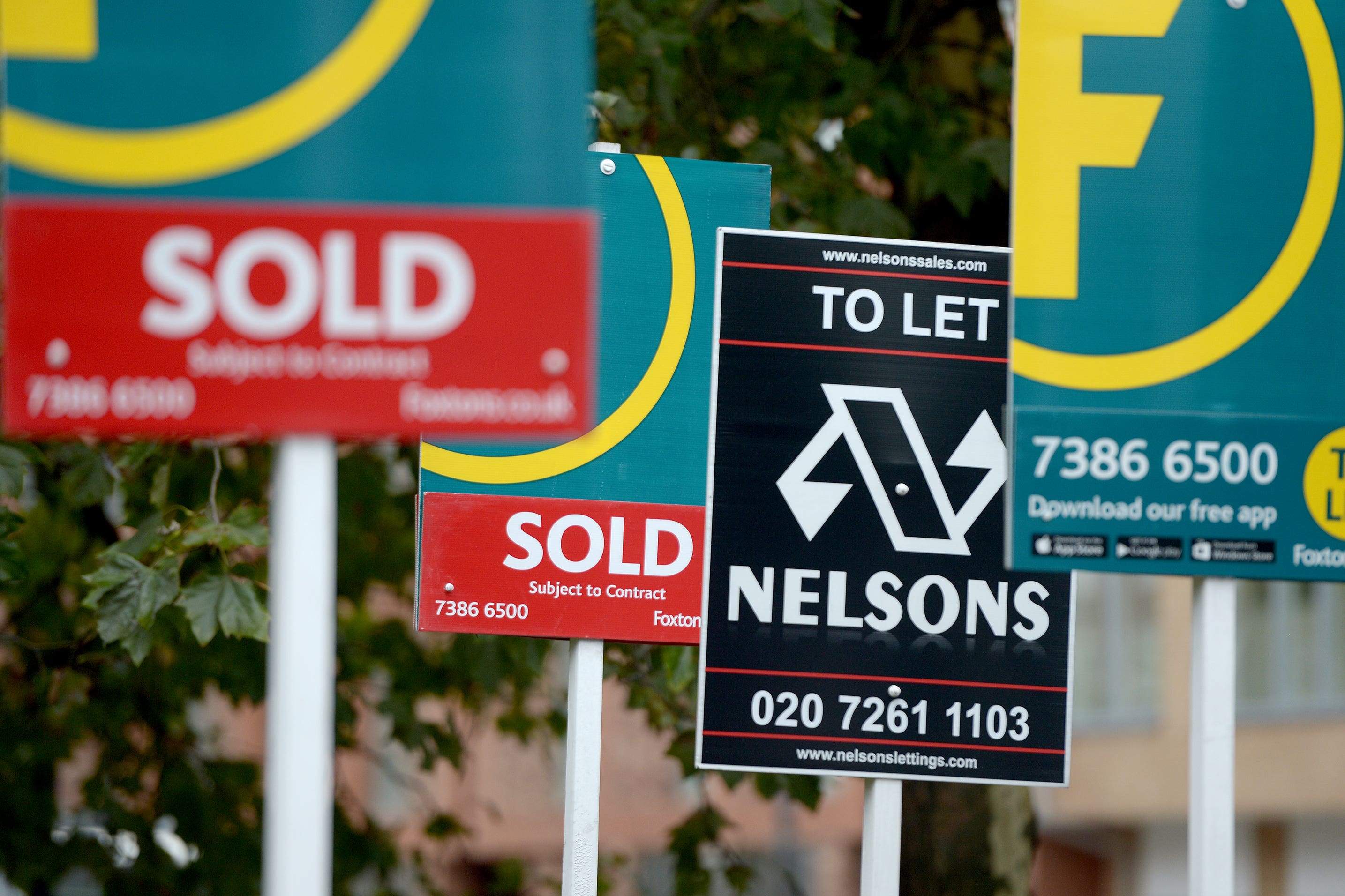 Hundreds more mortgage deals available than in early May – Moneyfacts