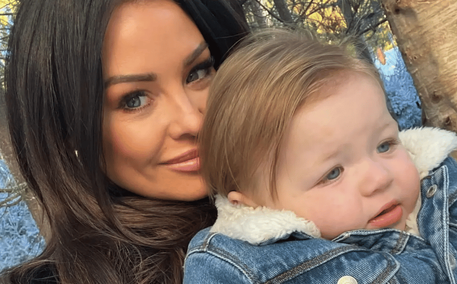 Jess Wright son Presley hospital 