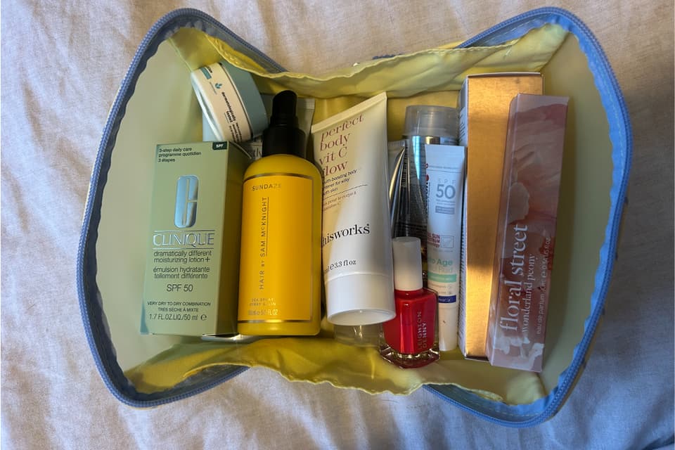 M&s summer beauty bag review