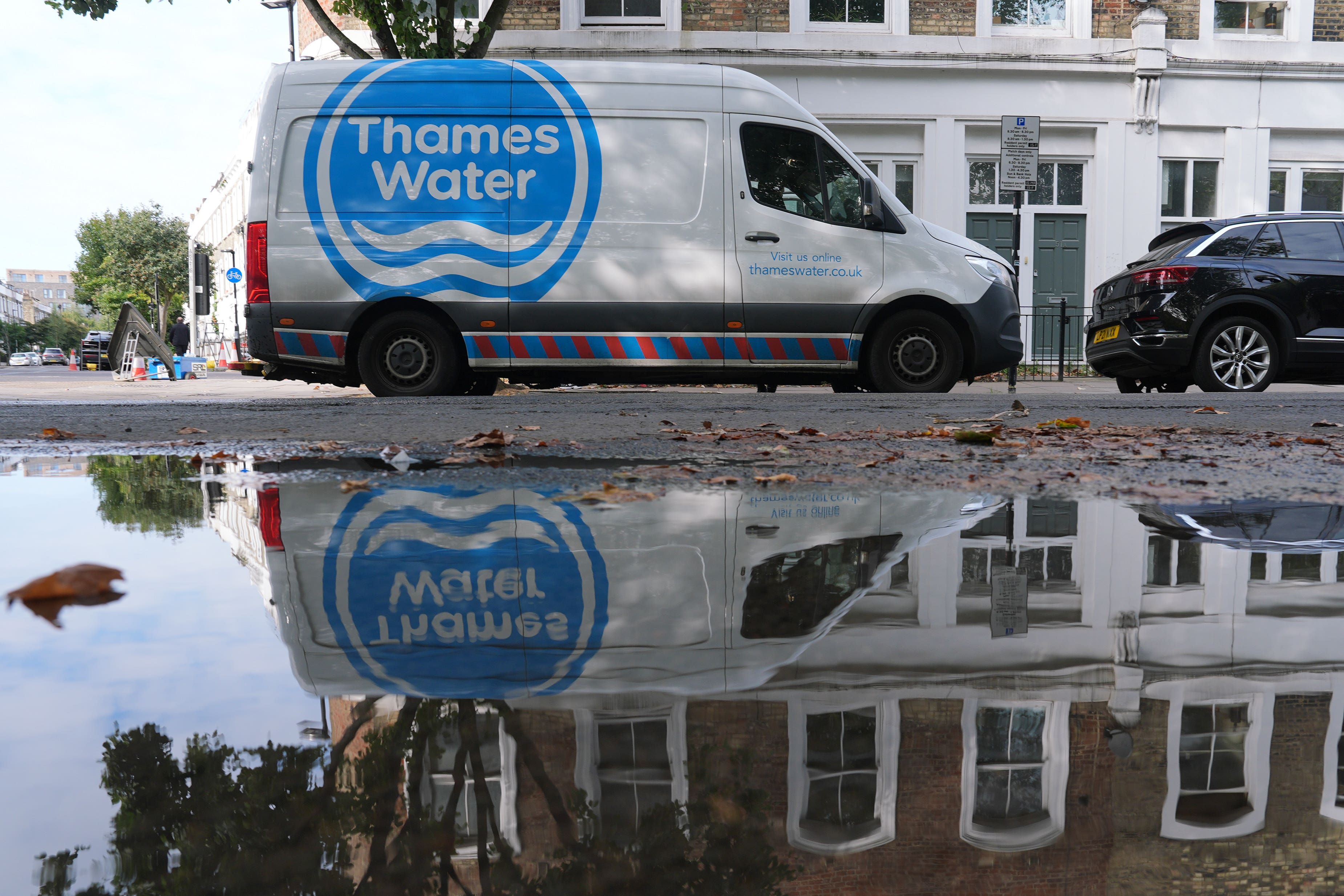 Government raises doubts over £10bn rescue deal for troubled Thames Water