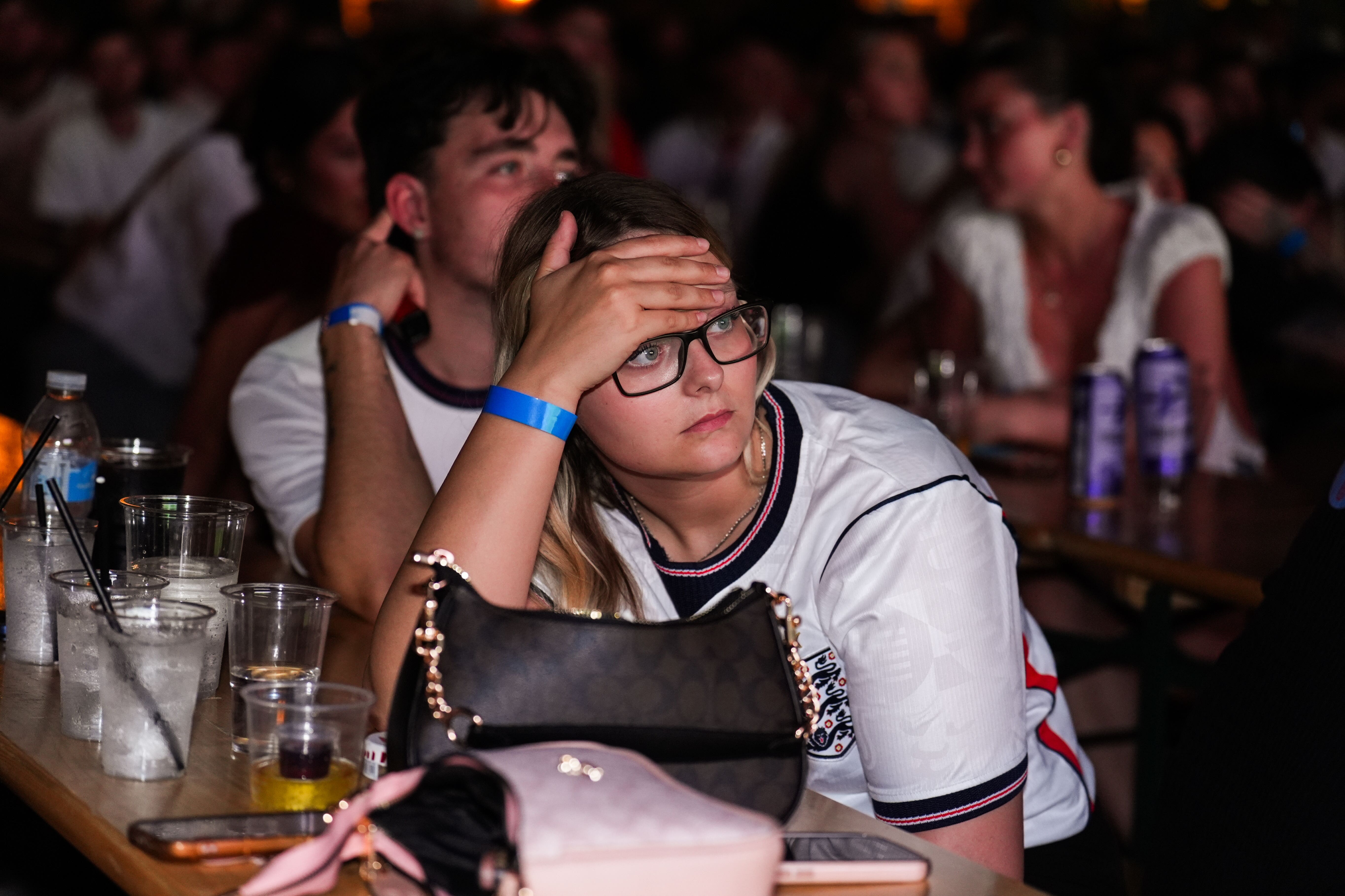 Fans frustrated as England fail to break though Ghana defence