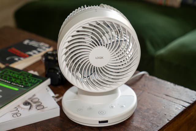 best portdable fan logik