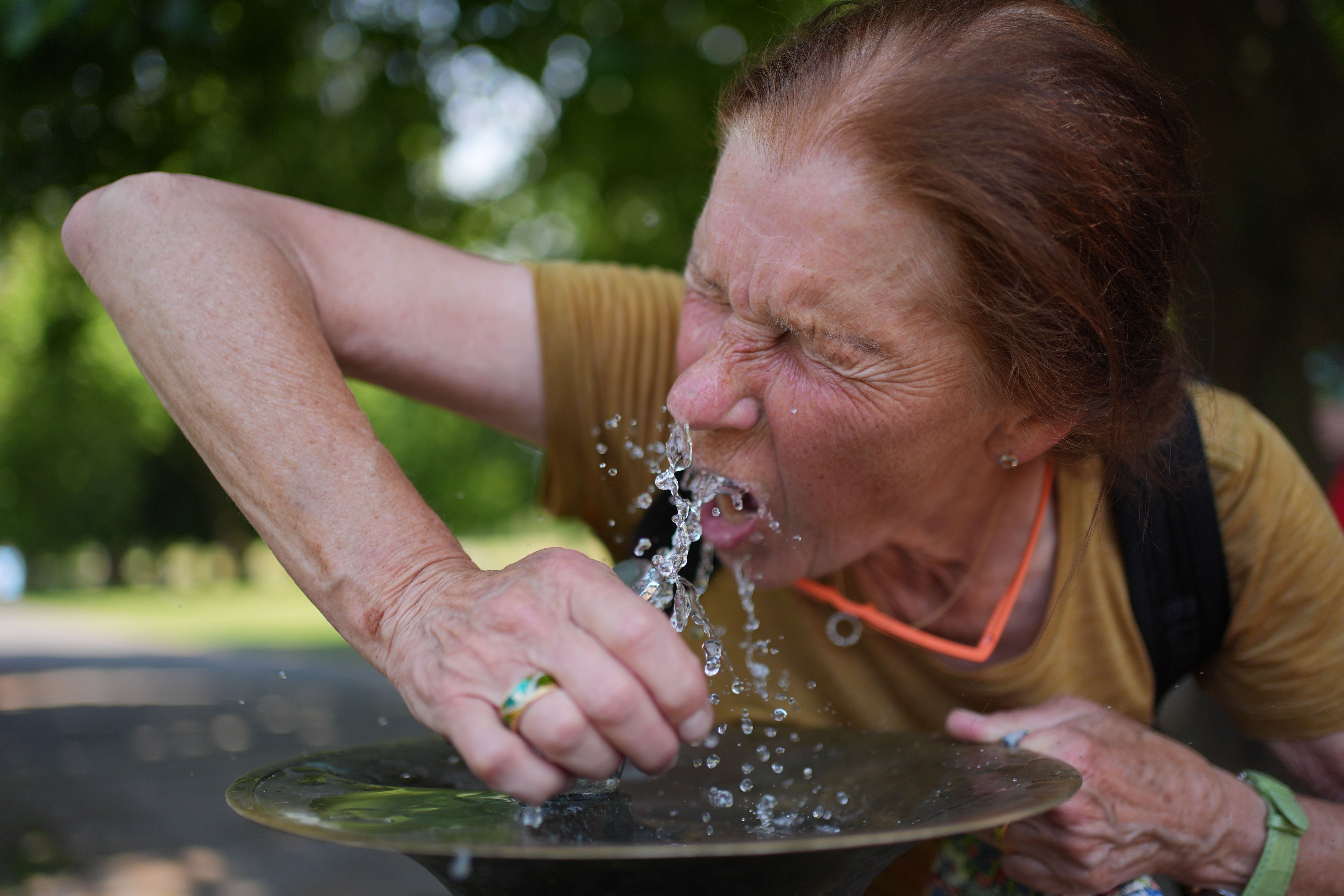 New heat health alert issued as temperatures could hit more than 30C at weekend