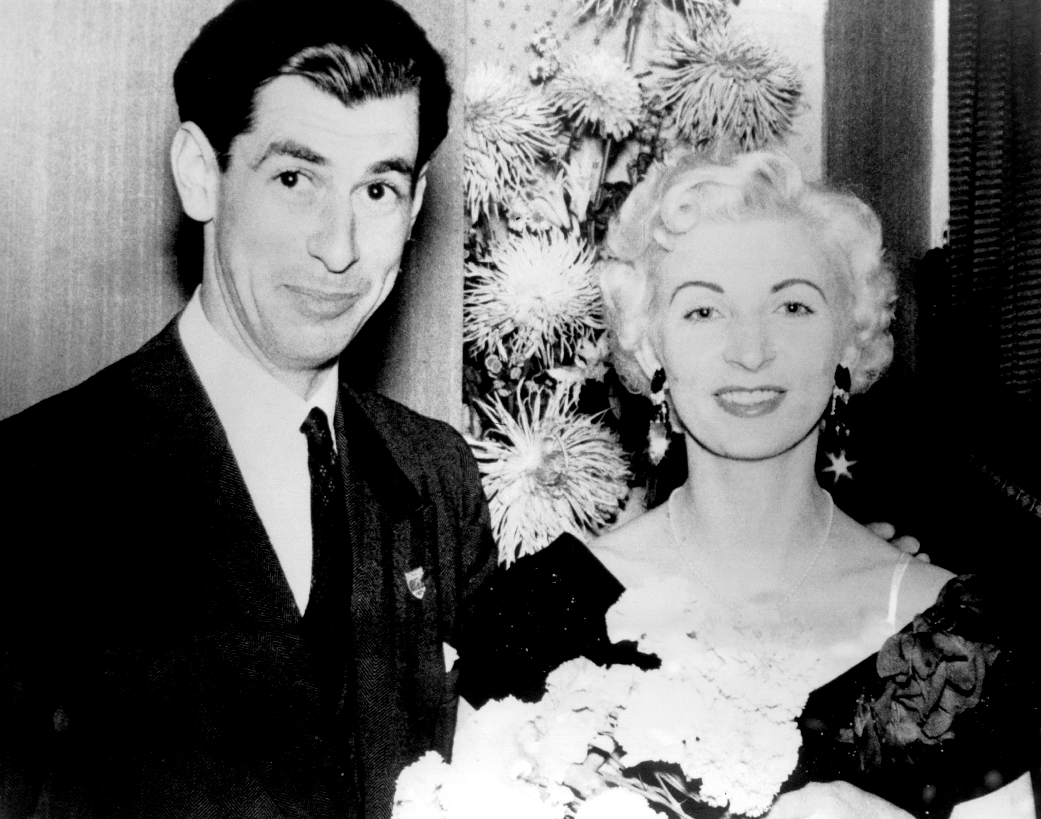 Who was Ruth Ellis and why was she hanged at London's Holloway jail?