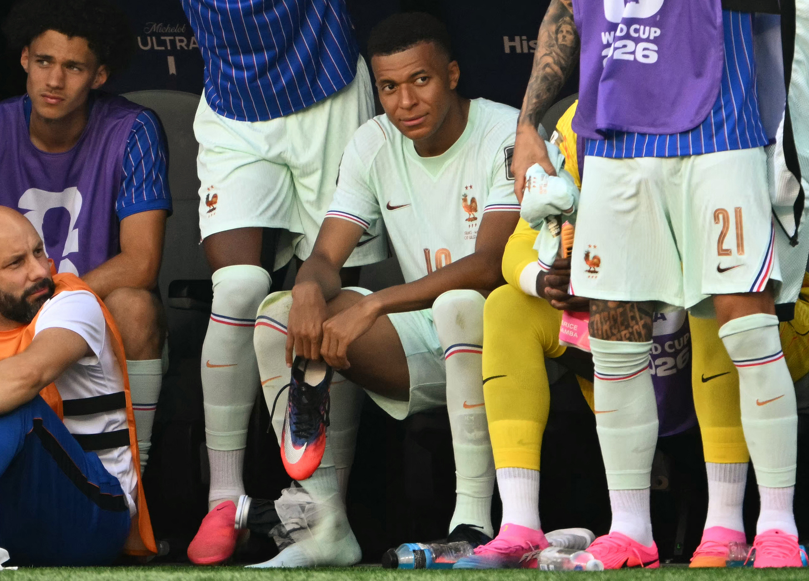 Mbappe injury update as France forced into late substitution