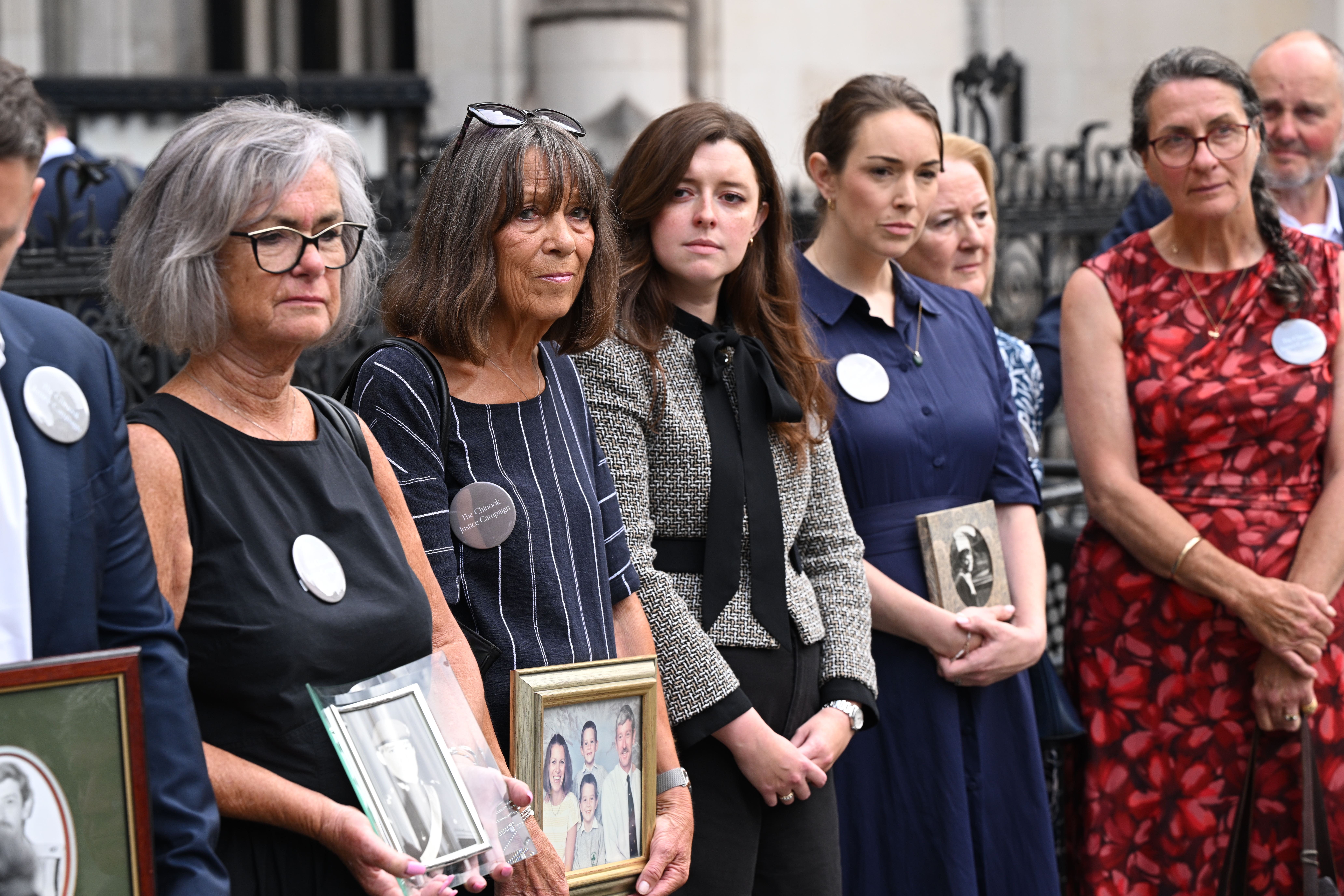 Legal challenge over 1994 Chinook crash should continue, High Court told