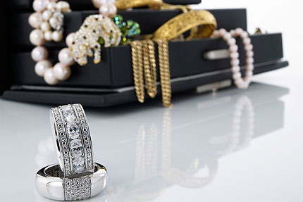 Valuing jewellery: cash in your gold and silver