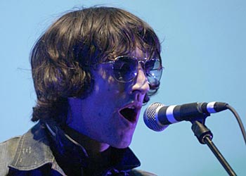 Richard Ashcroft confirmed as special guest for Oasis tour 