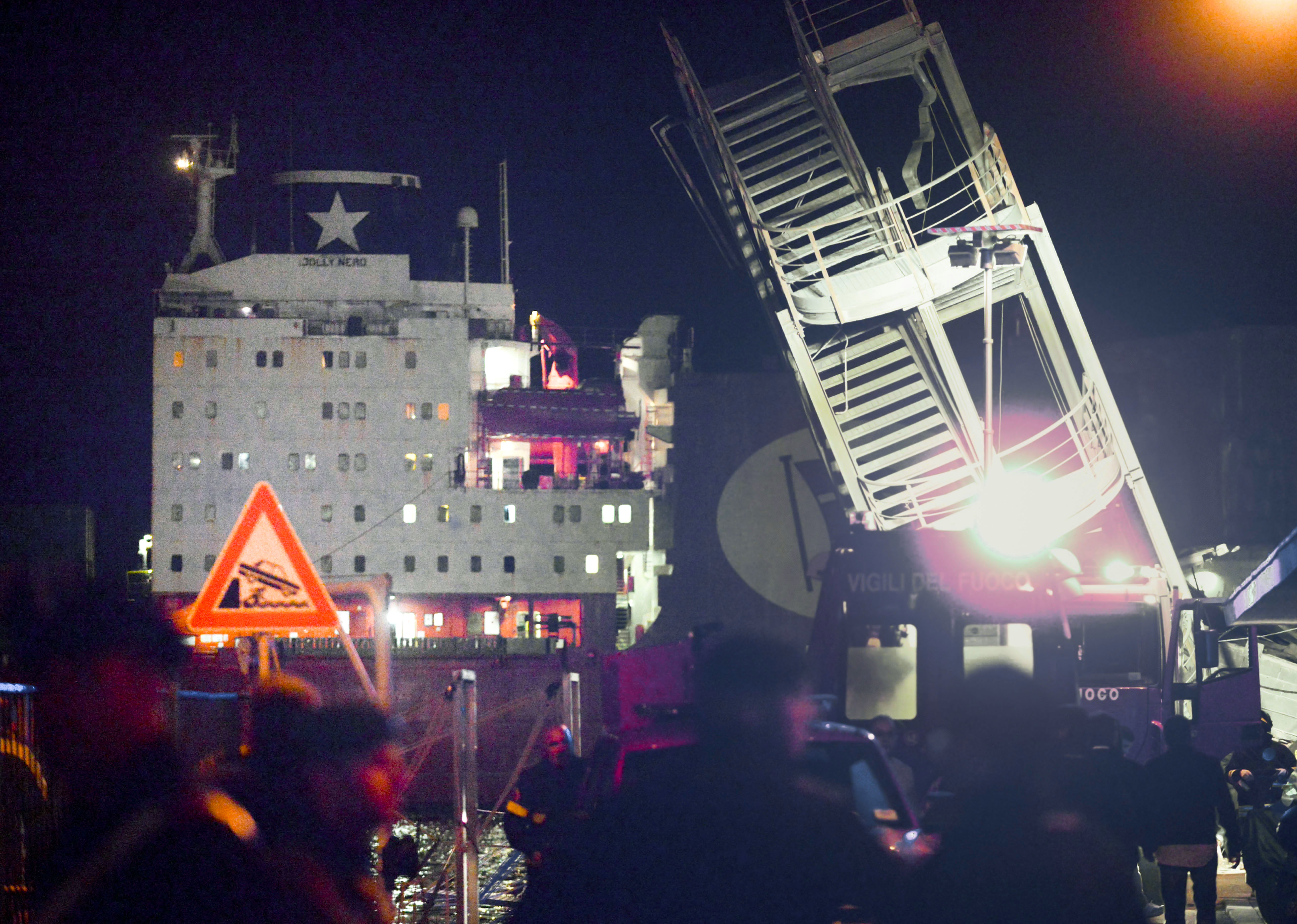 Three dead and six missing after ship hits port tower
