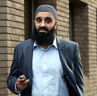 Men cleared of endangering aircraft