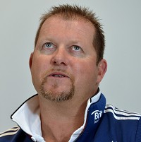 Saker sees no problem with Pietersen