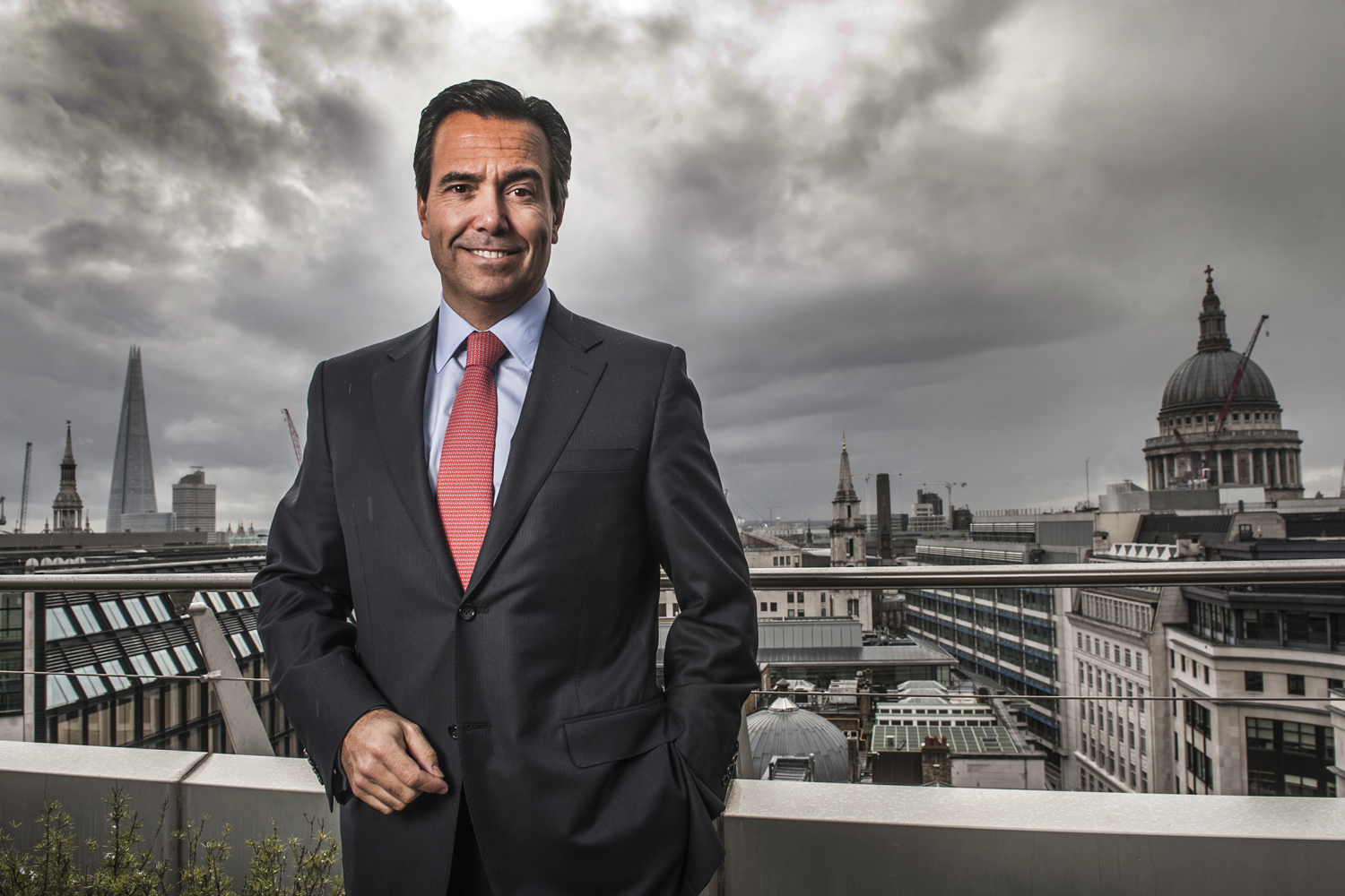 Lloyds Bank plots “WFH” future to attract best staff and slash offices by 20%