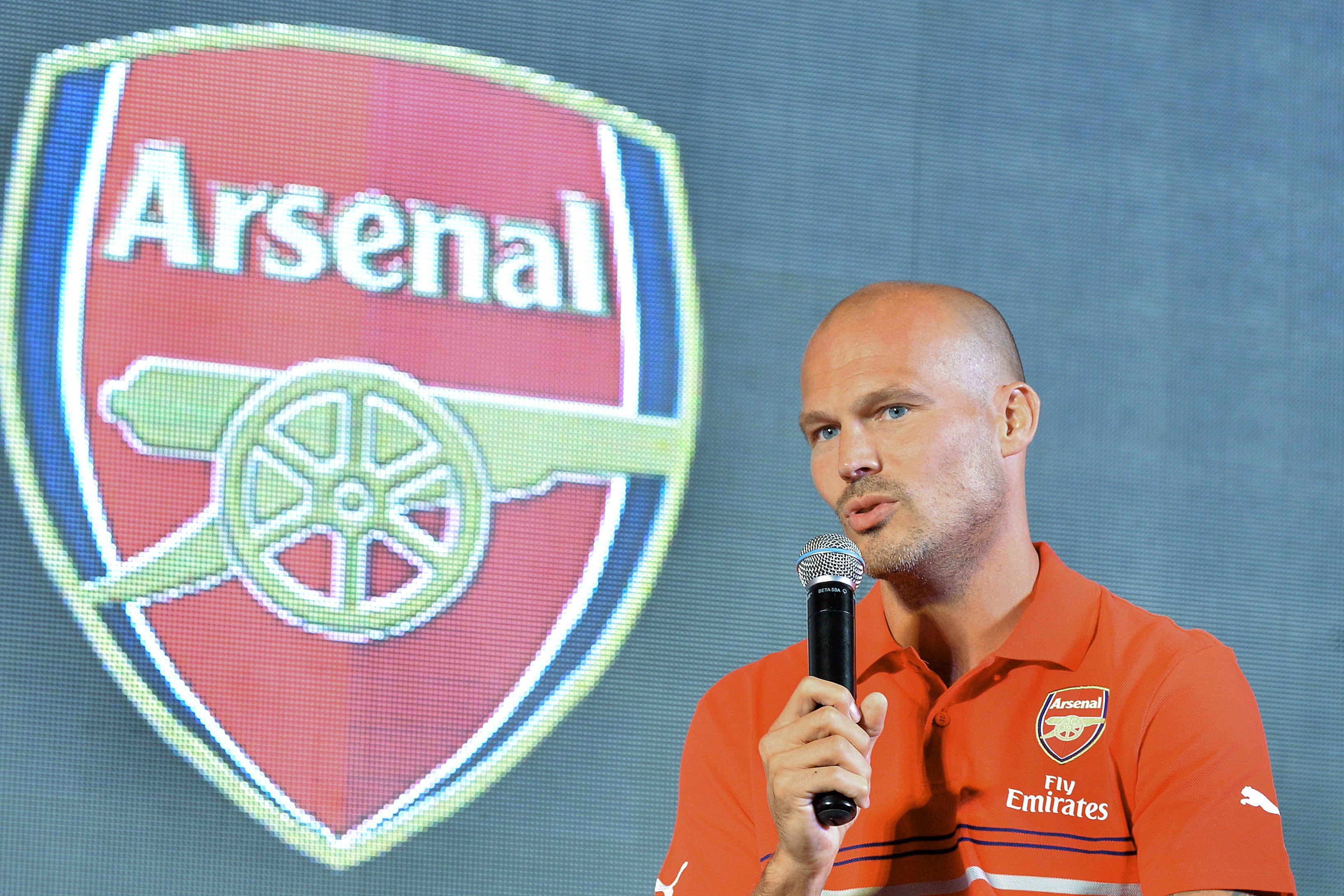 Arsenal legend Ljungberg leaves Gunners to join Jonker at Wolfsburg