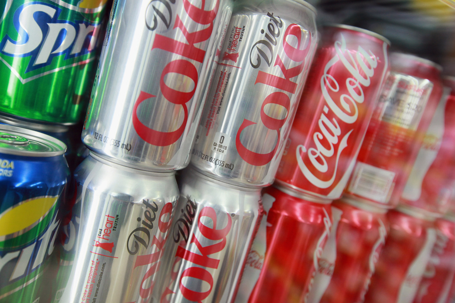 One diet drink a day 'triples your risk of stroke or dementia'