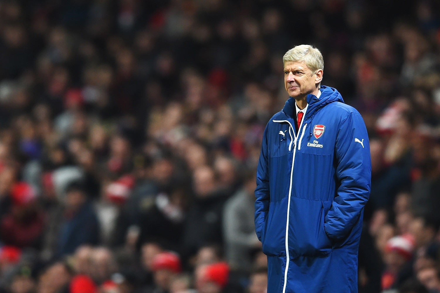 Wenger branded 'arrogant' by Neville 