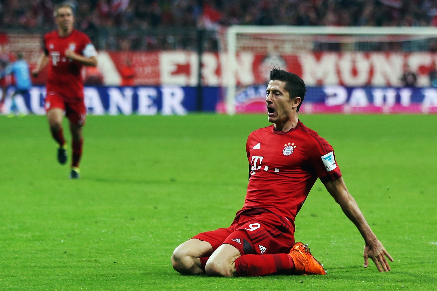 'What a special moment: Lewandowski scores five goals in nine minutes
