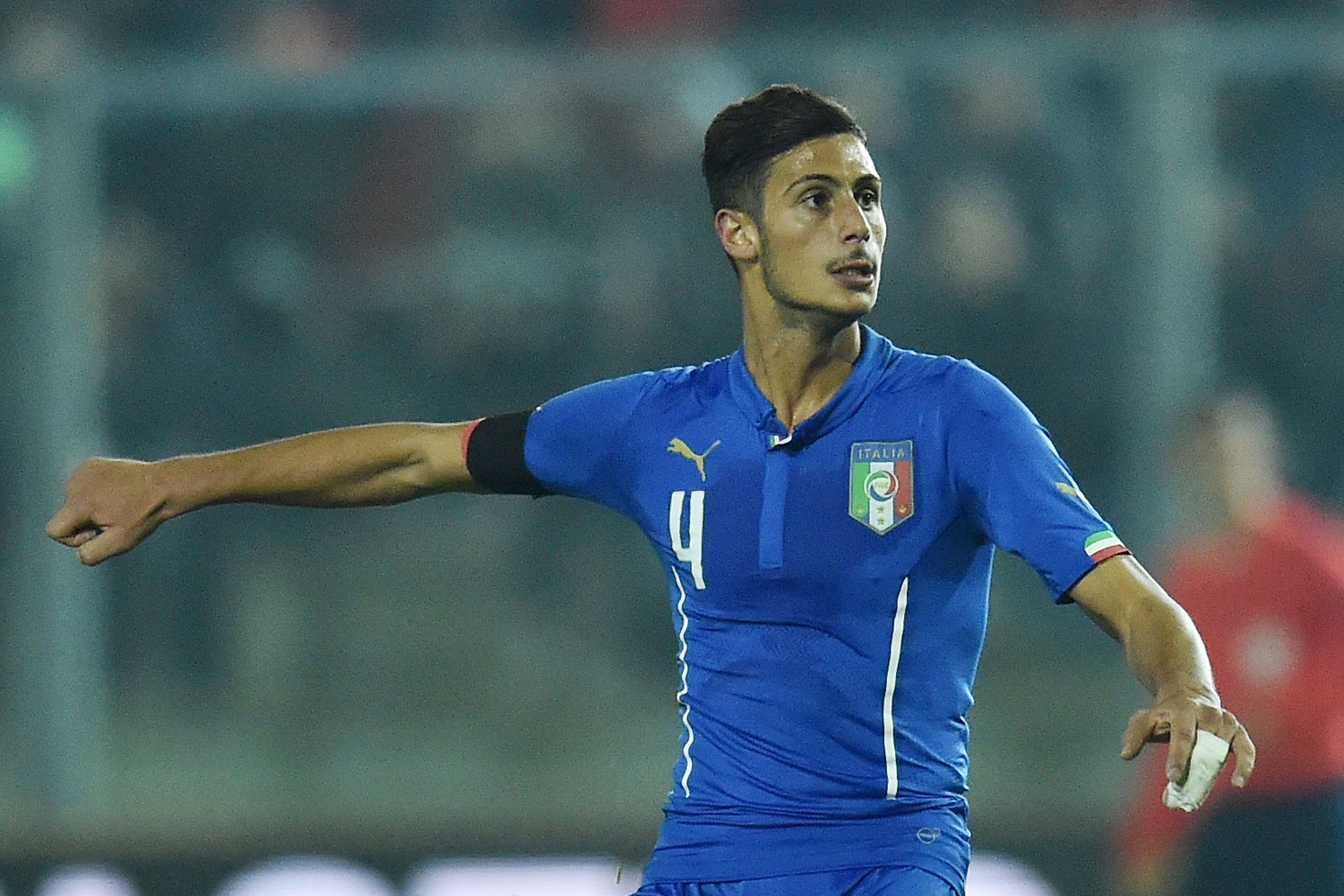 Gossip: Chelsea and West Ham join race for Genoa midfielder Mandragora