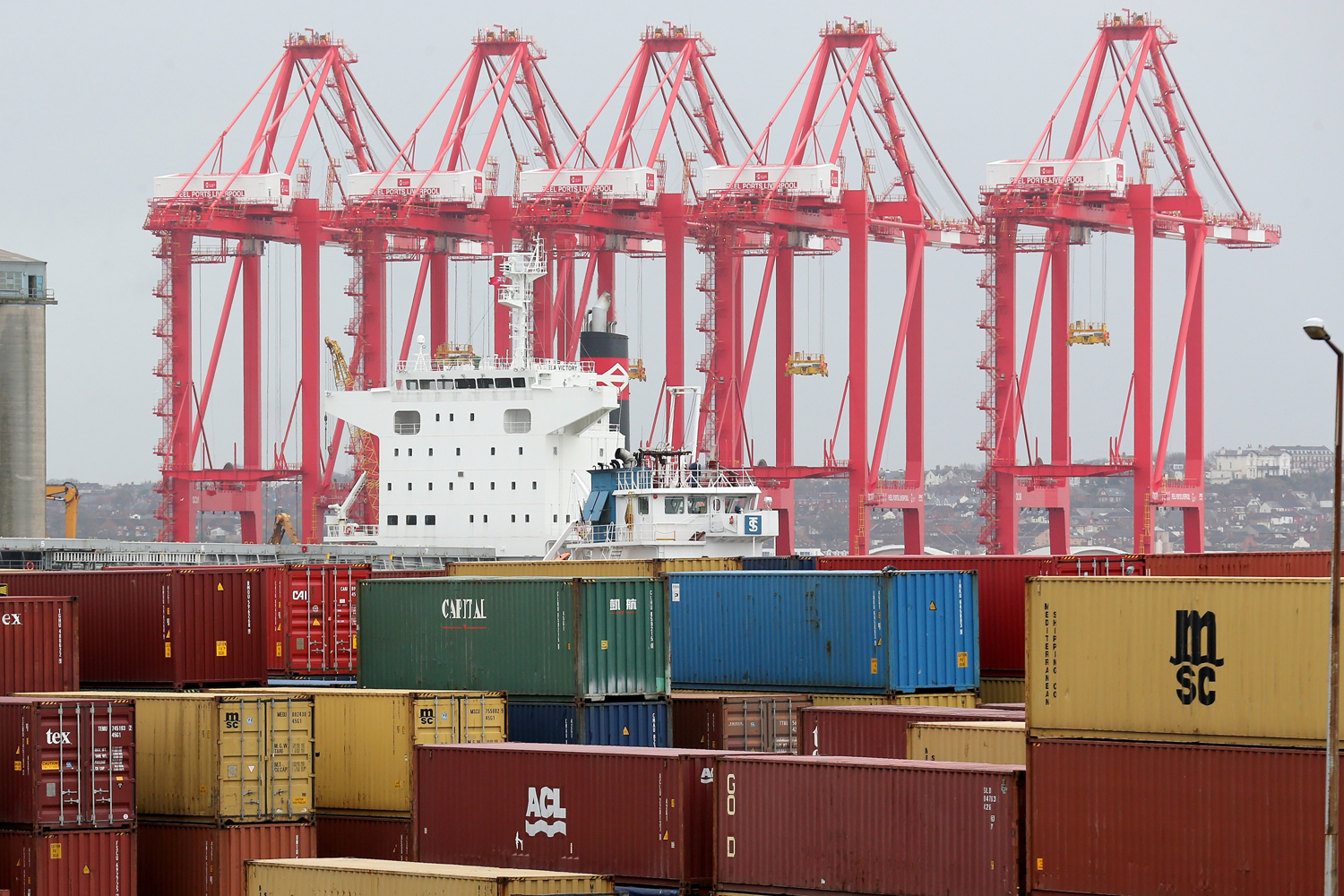 Market report: Clarkson is holed by shipping slump