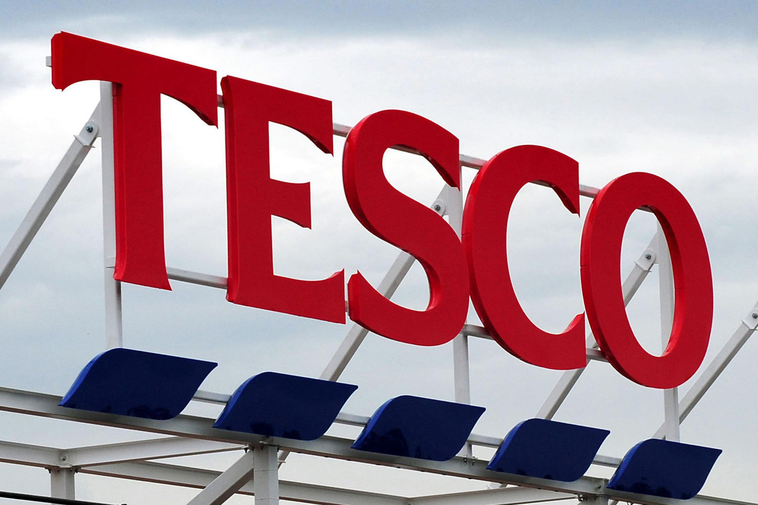 Tesco stockpiling ‘long-life’ products in case of Brexit disruption 