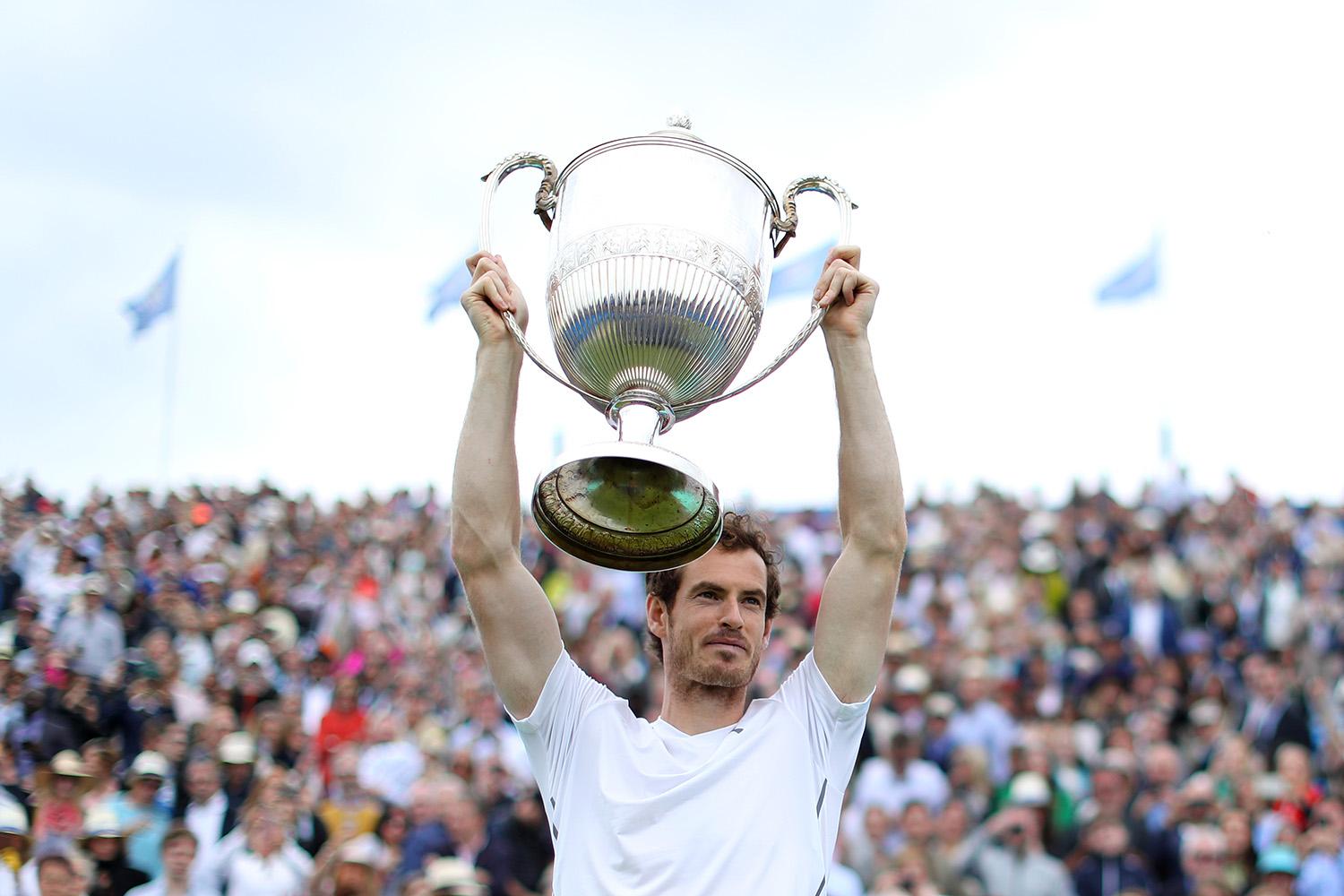 Andy Murray wins record fifth Queen's title after comeback vs Raonic