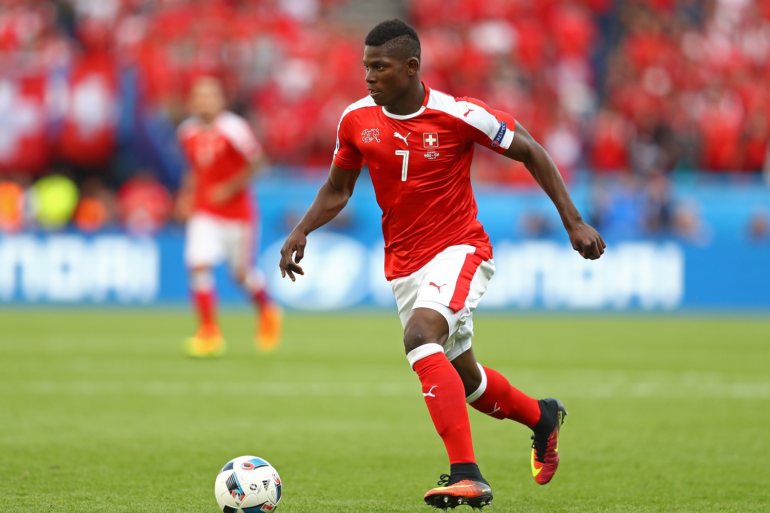 Schalke tease Arsenal and Man United after landing Embolo
