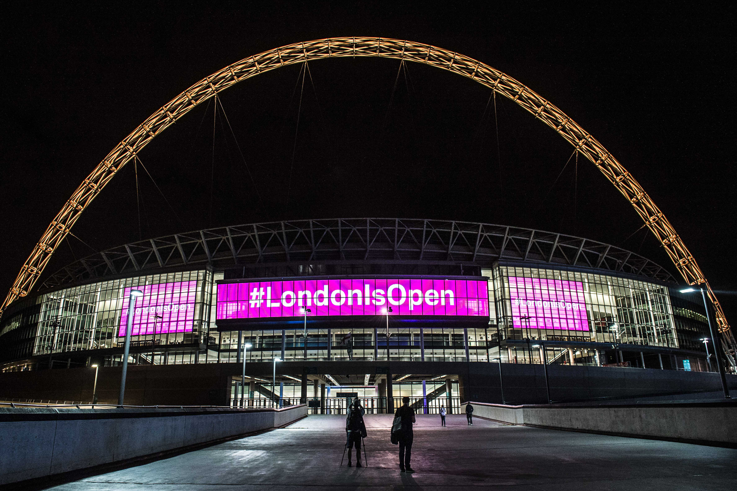 Wembley Arch lights up for #LondonIsOpen campaign