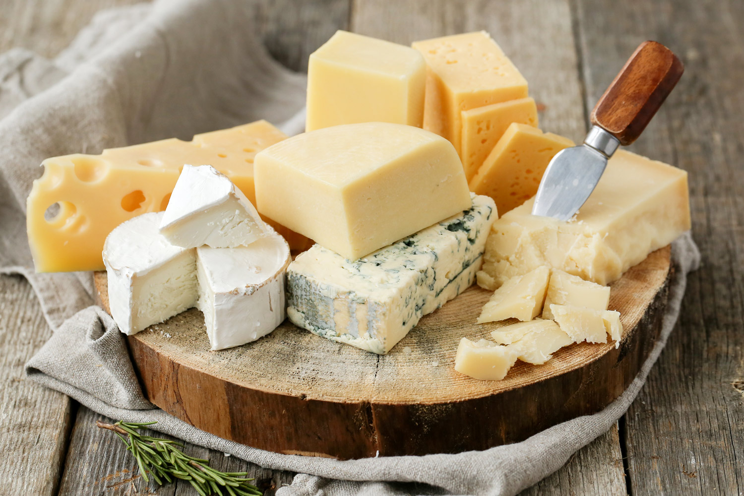Butter and cheese 'do not clog up arteries'