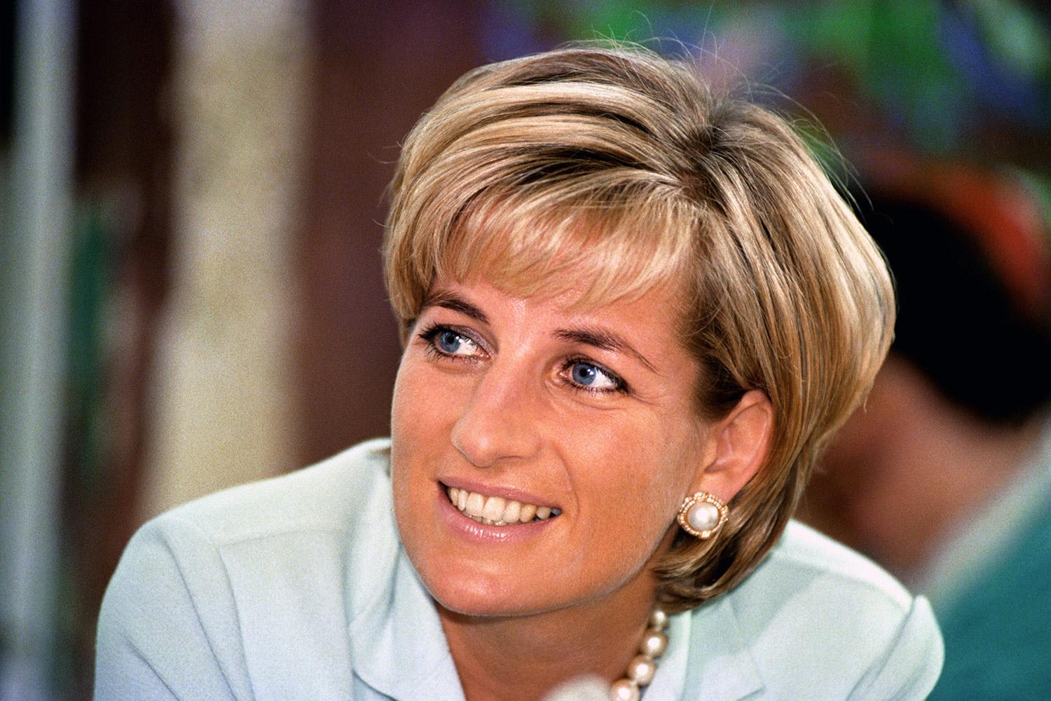 Princess Diana's siblings to attend Prince Harry and Meghan Markle's royal wedding