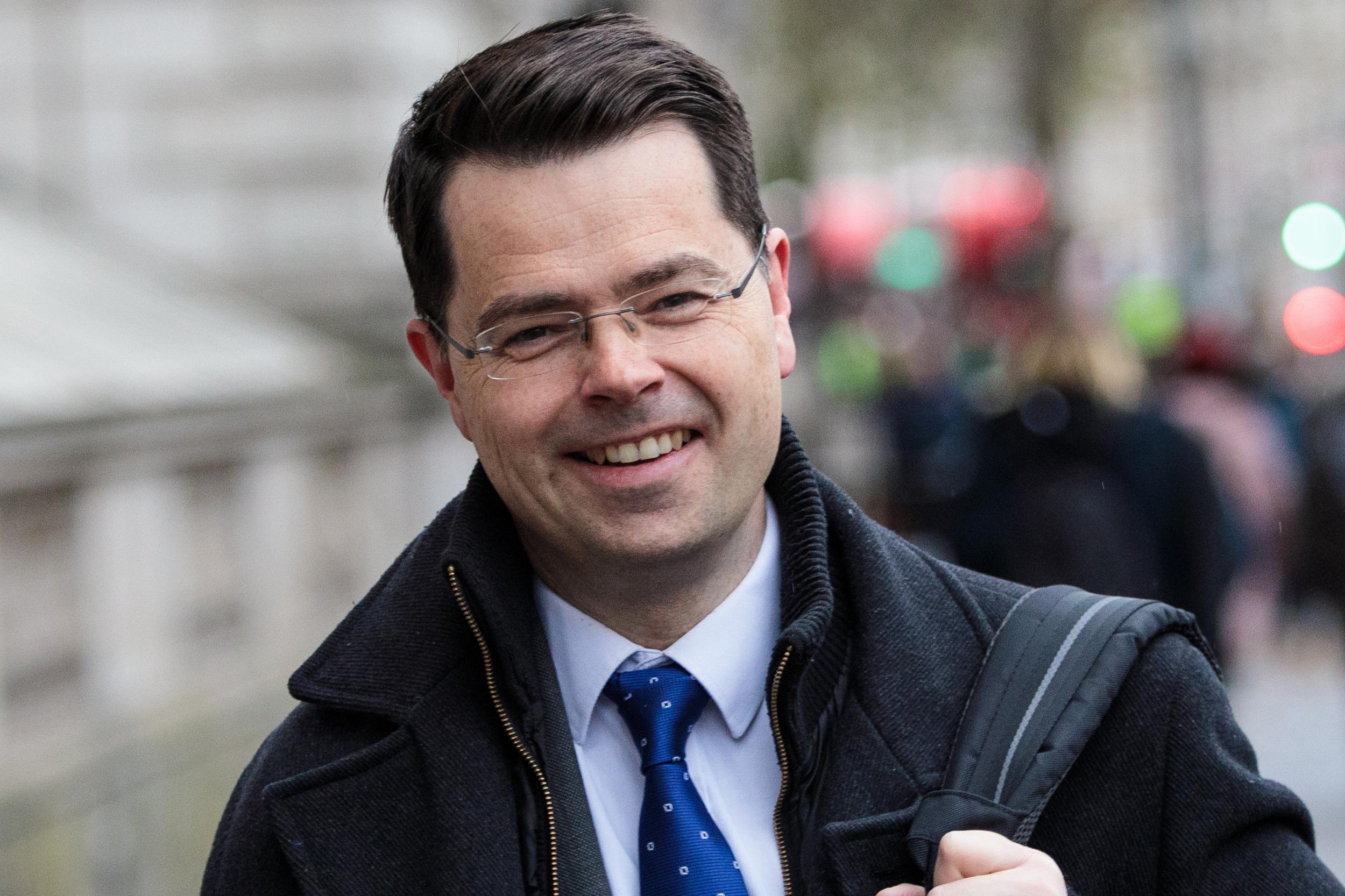 Government NHS tracing app won't be ready by June 1, minister admits