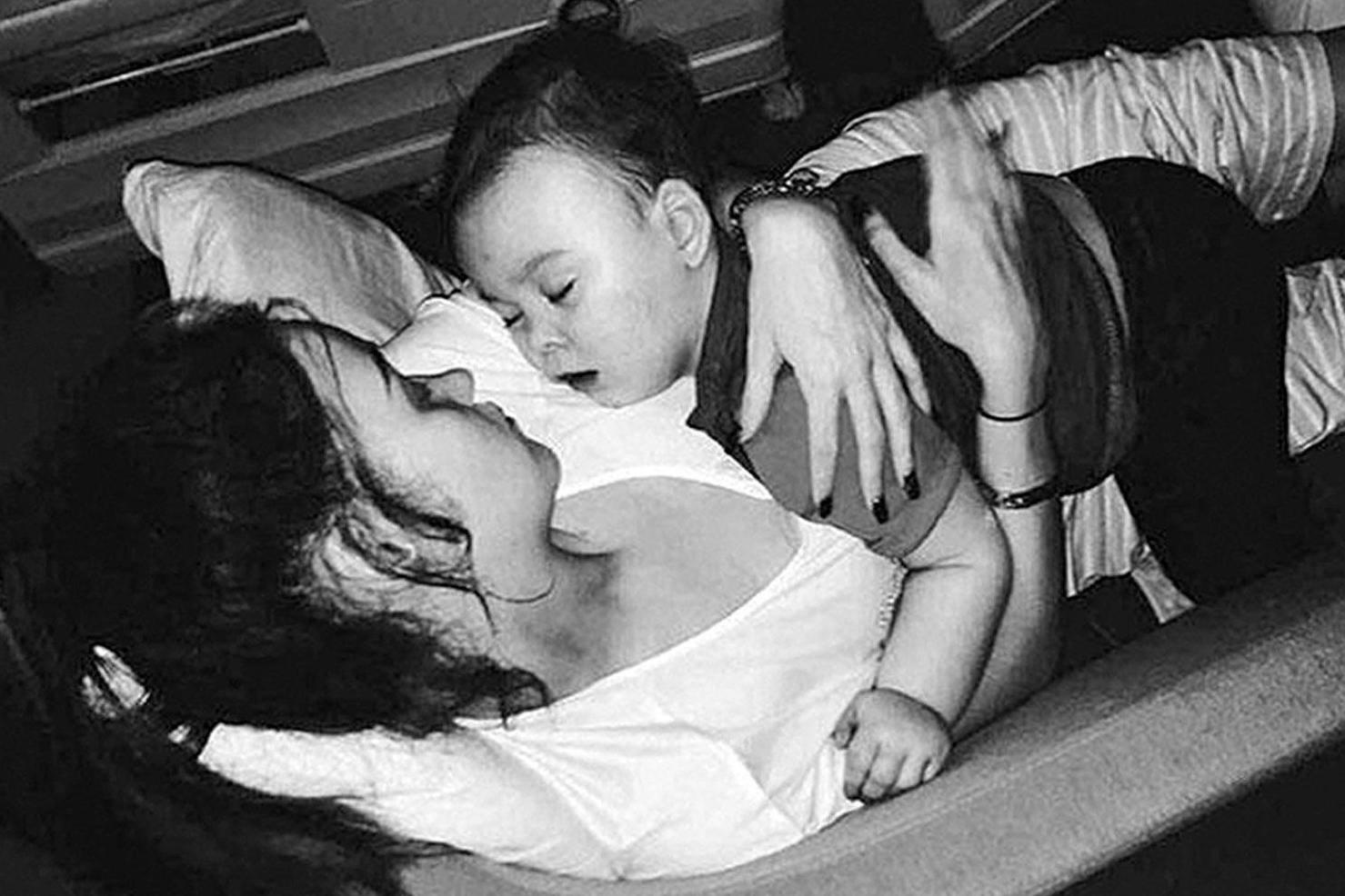 Tributes paid to 'gladiator' Alfie Evans as toddler passes away