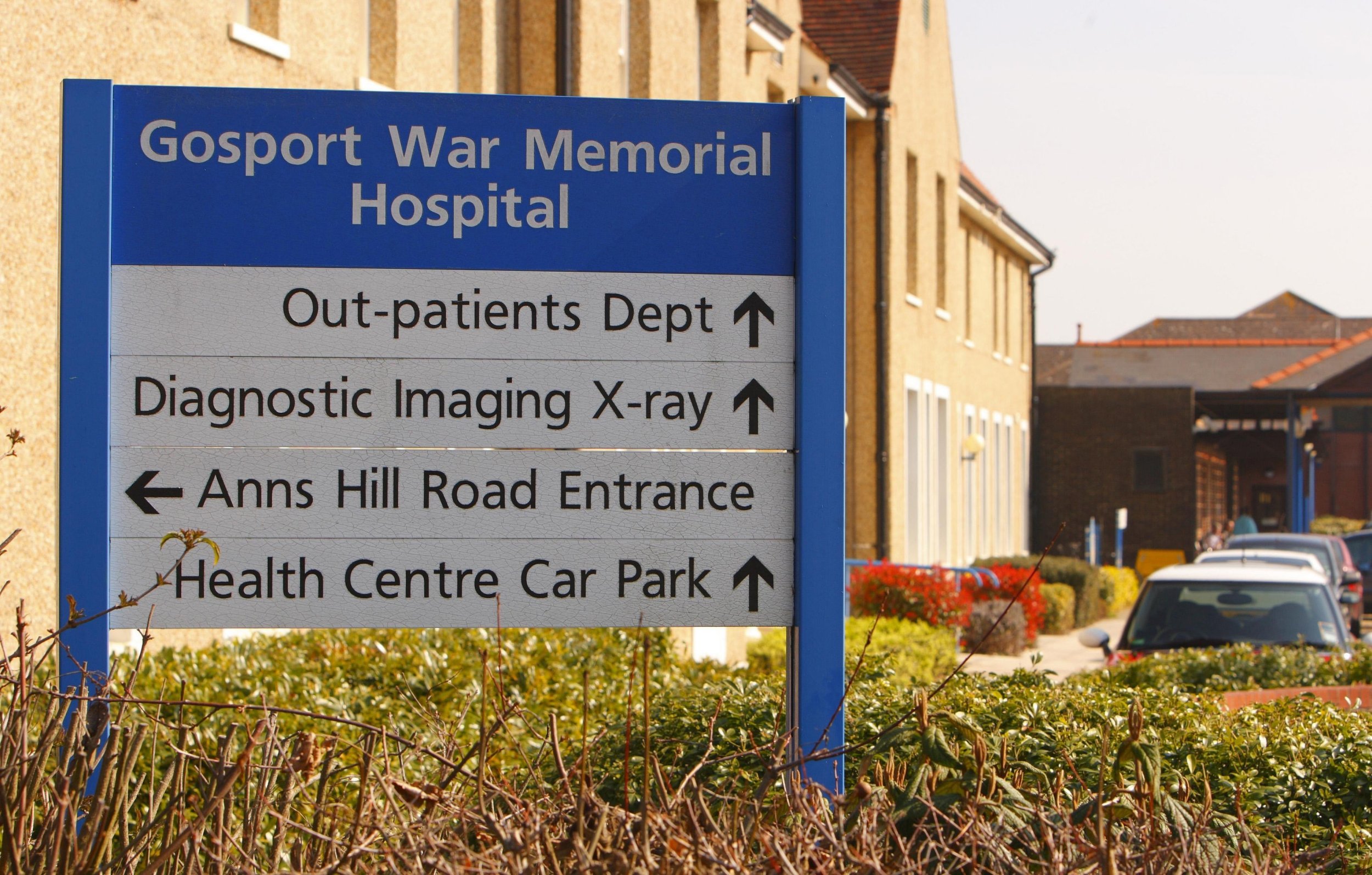Opioids prescribed at hospital 'shortened at least 450 lives'