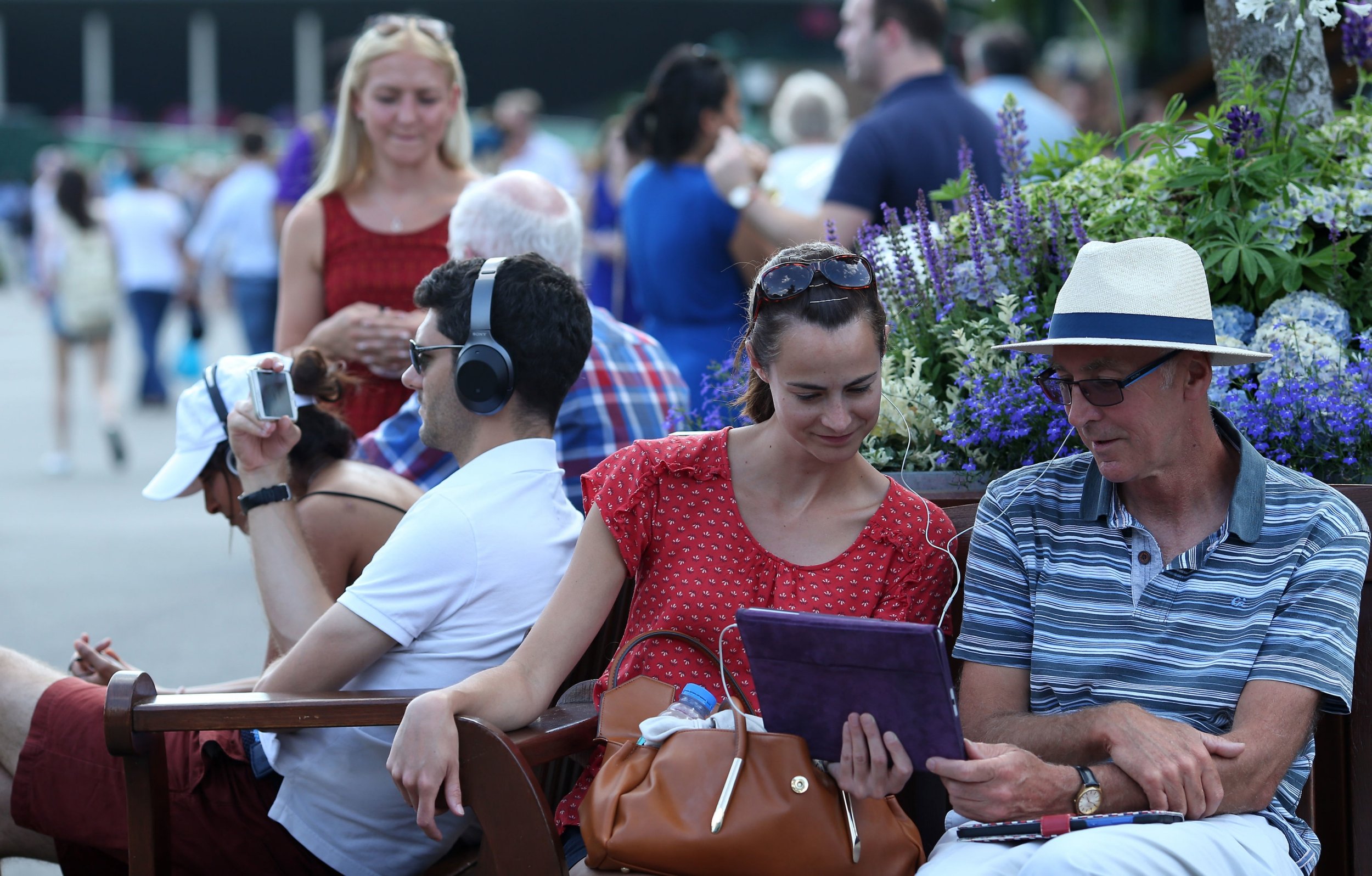 Wimbledon fans allowed to watch World Cup final on phones and iPads