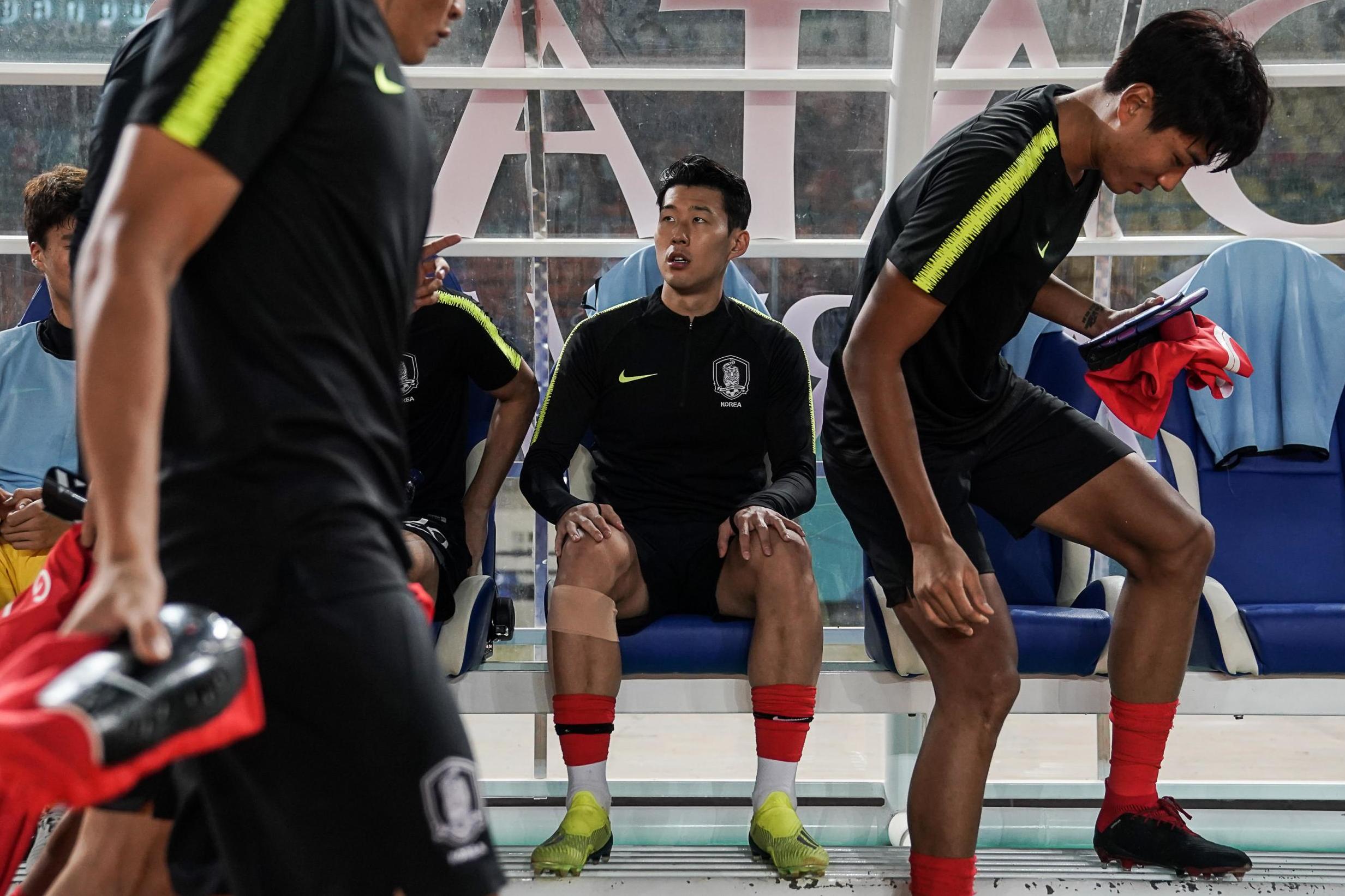 Son loses first match at Asian Games in bid to avoid military service