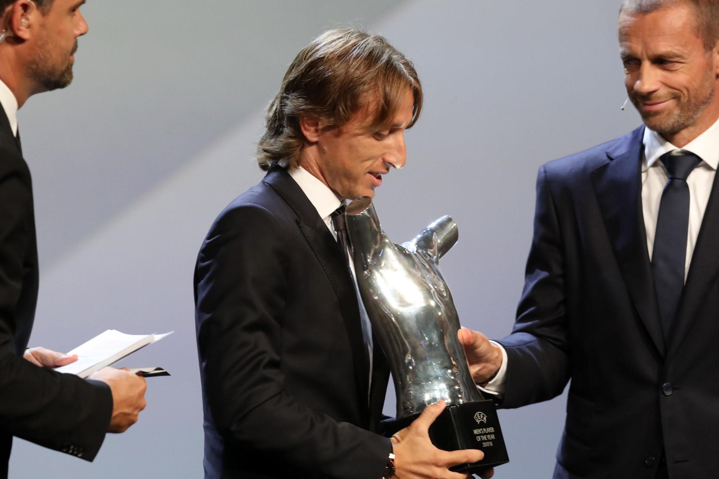Mendes: ‘Shameful’ that Modric beat Ronaldo to Uefa Best Player award
