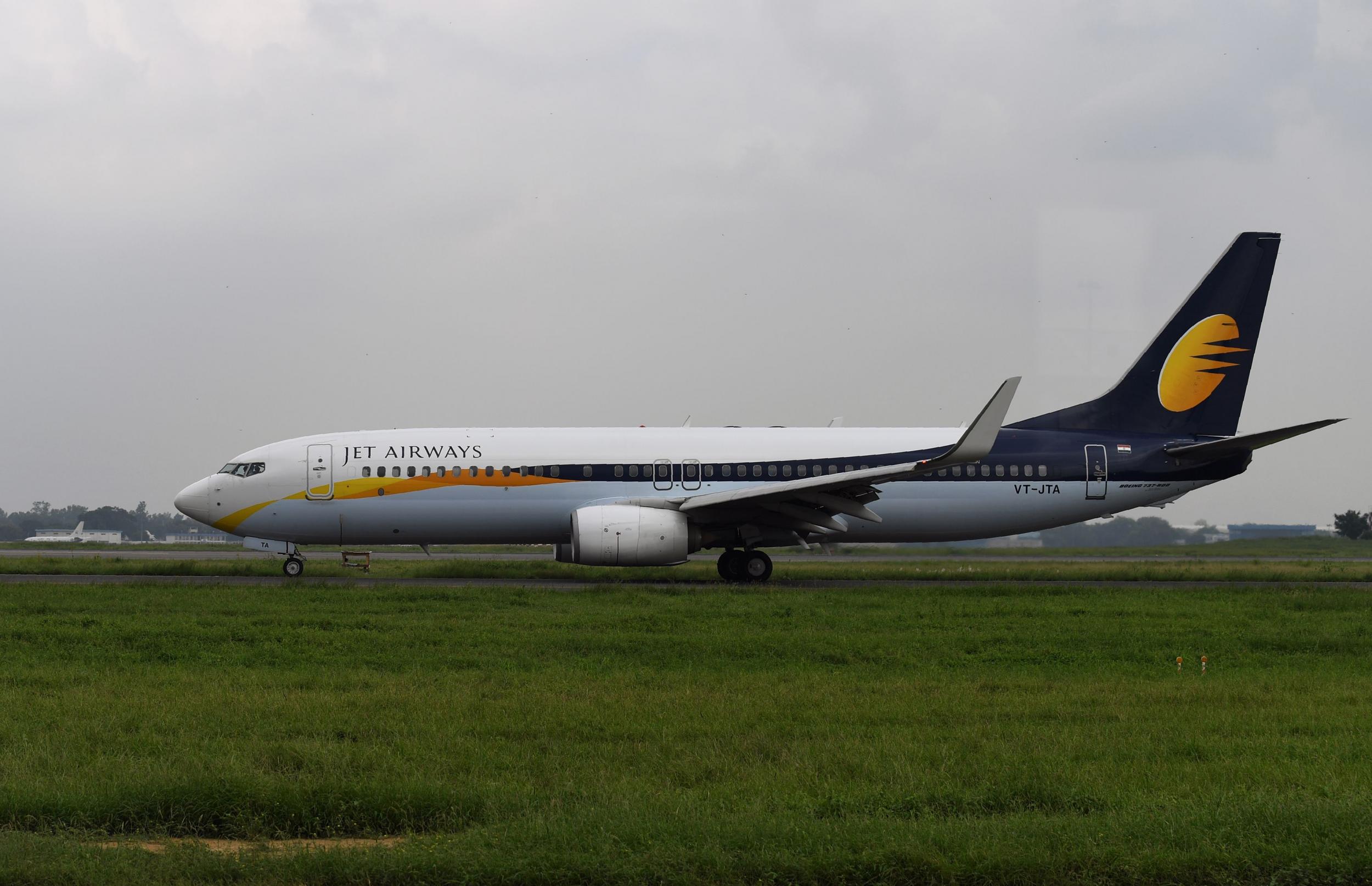 Cabin pressure failure leaves plane passengers bleeding from the ears