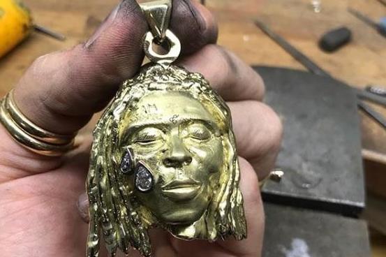 Lil Wayne necklace pays for London art student's university fees
