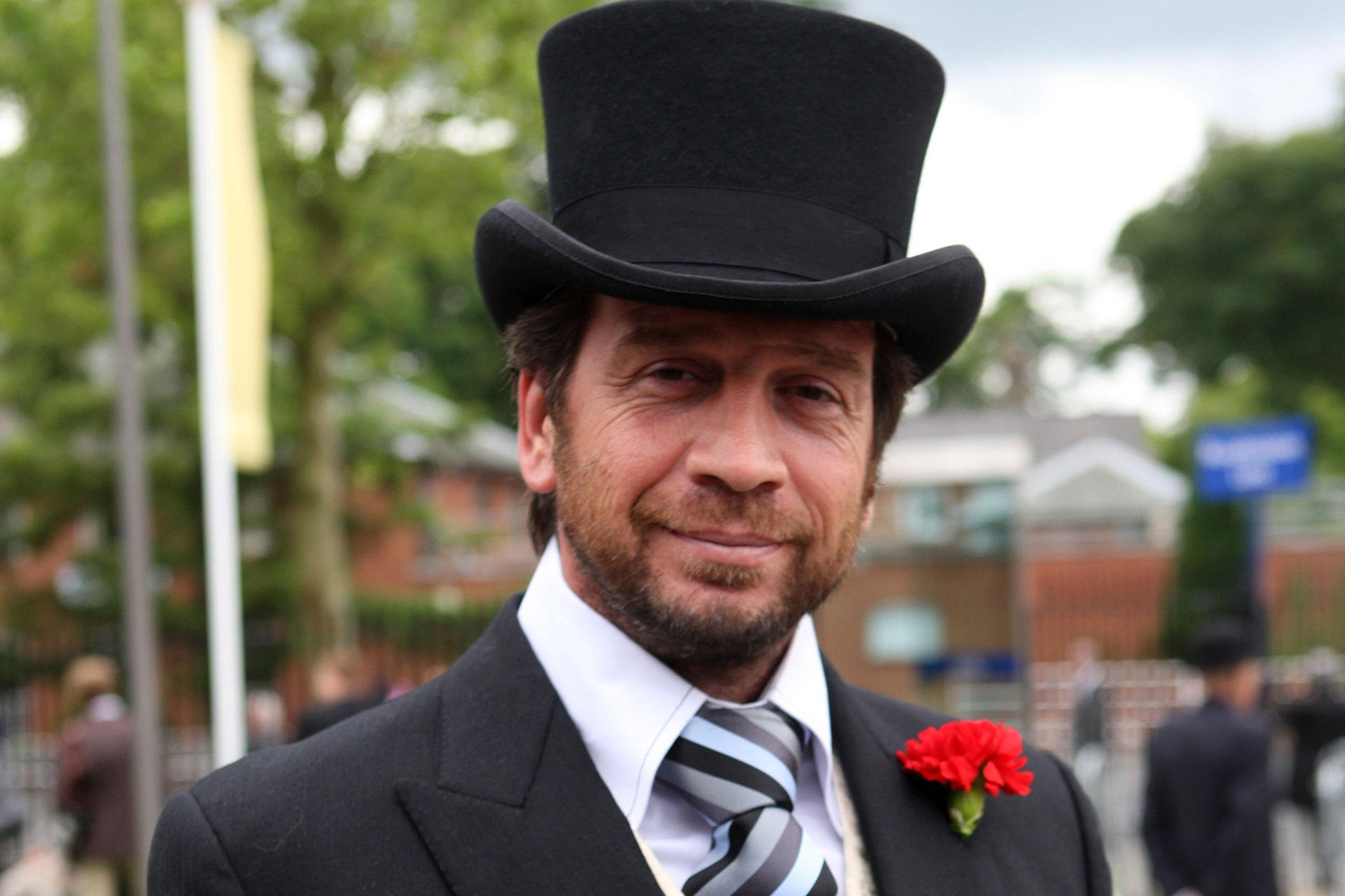 Nick Knowles vows to donate royalties from chart-topper to charity