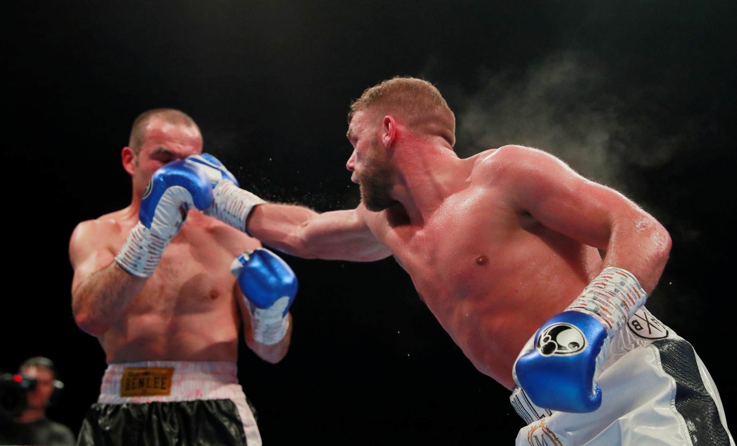Billy Joe Saunders eases past Shefat Isufi to become new WBO champion