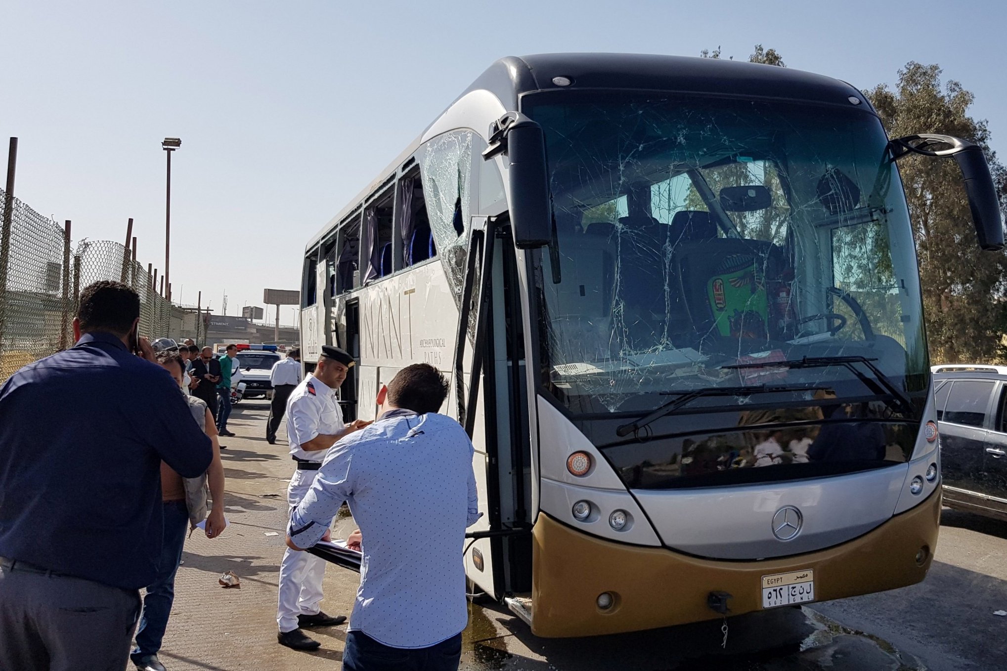 Tourist bus targeted in explosion near Giza pyramids