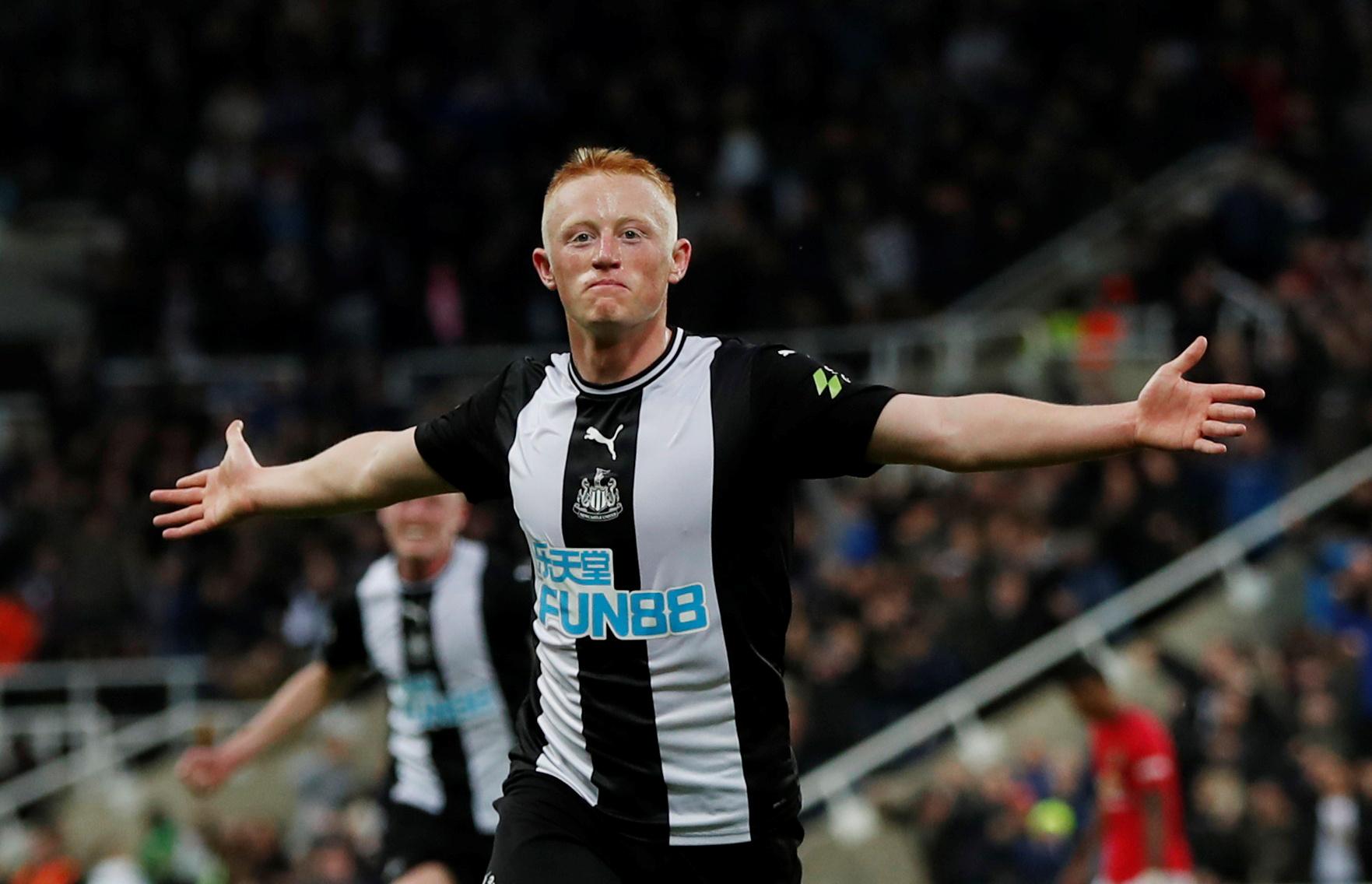 Matty Longstaff scores debut winner to beat beleaguered Man Utd