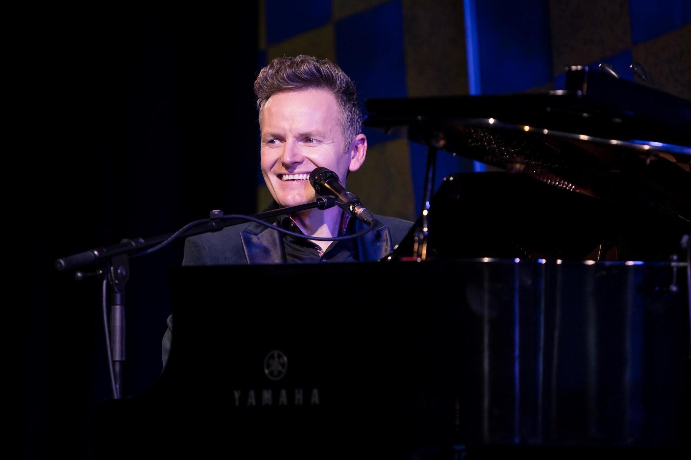 Joe Stilgoe releases new Christmas single in aid of homeless choirs