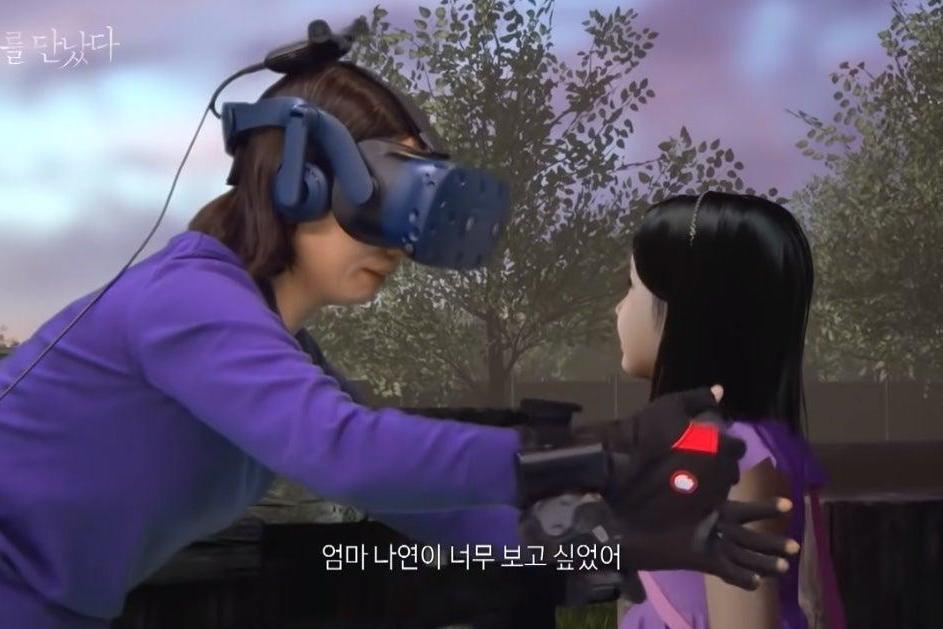 Grieving mother uses virtual reality to talk to dead daughter again