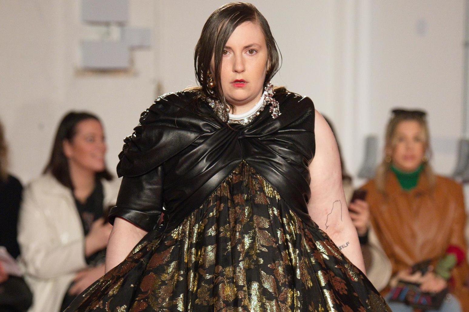 Lena Dunham models in her first-ever London Fashion Week show